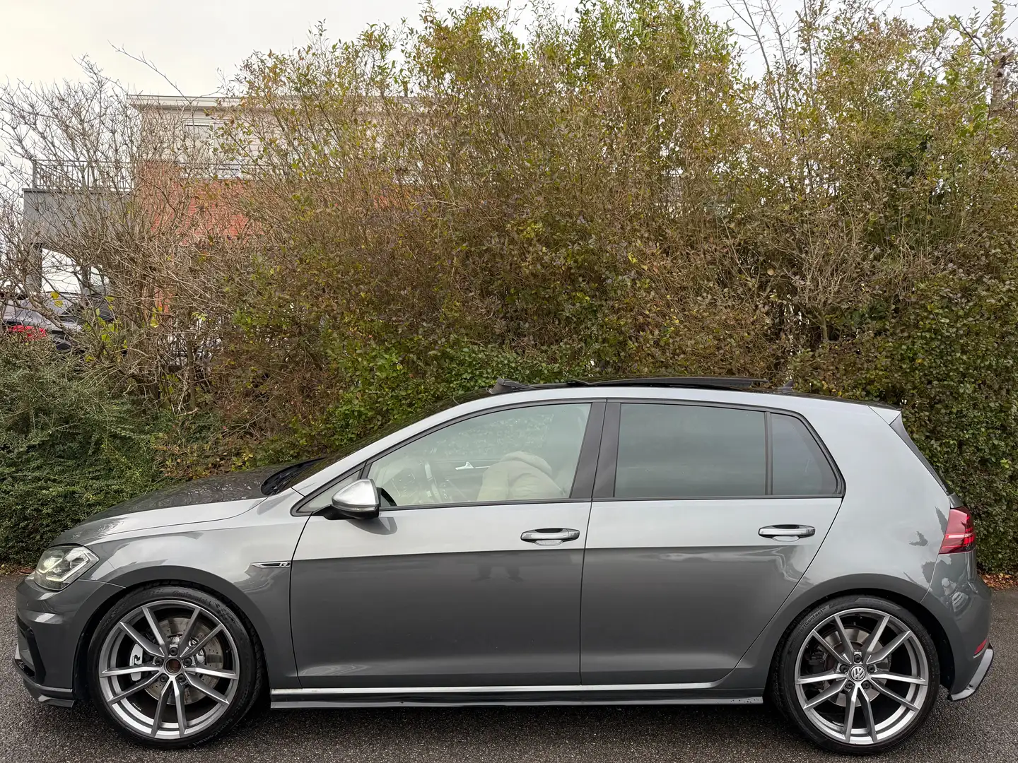 Volkswagen Golf R 2.0 TSI BMT 4Motion DSG+NAVI+CAMERA+TOIT OUVR Gris - 2