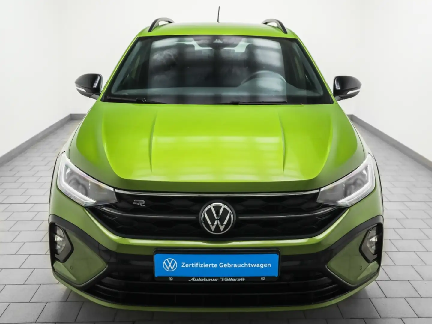Volkswagen Taigo 1.5 TSI DSG R line Black Style Navi AHK Kamera Grün - 2