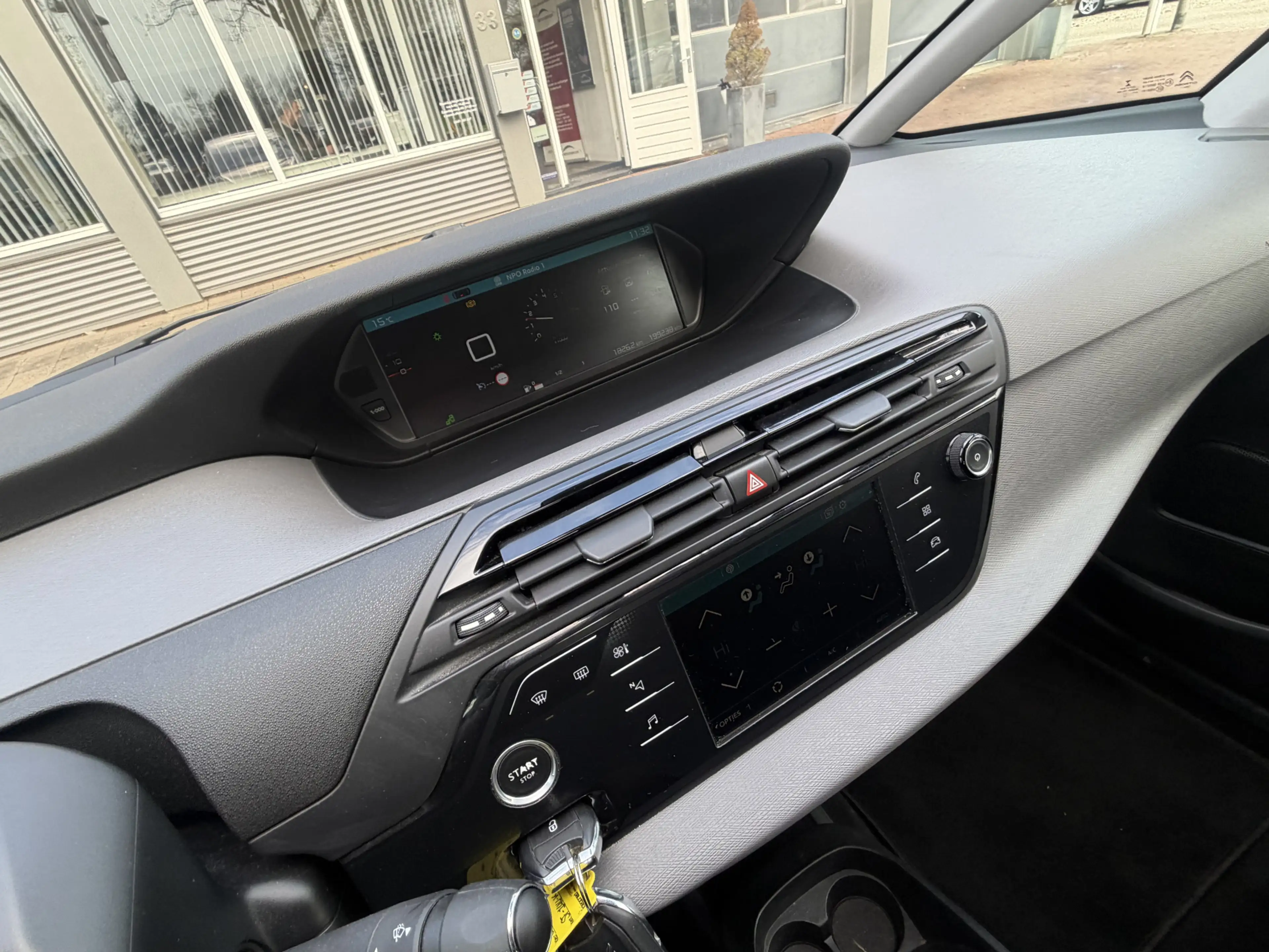 Citroen C4 Picasso 1.2 PureTech Shine Bj 2017 Hoge Zit Dealer onderho — photo 37
