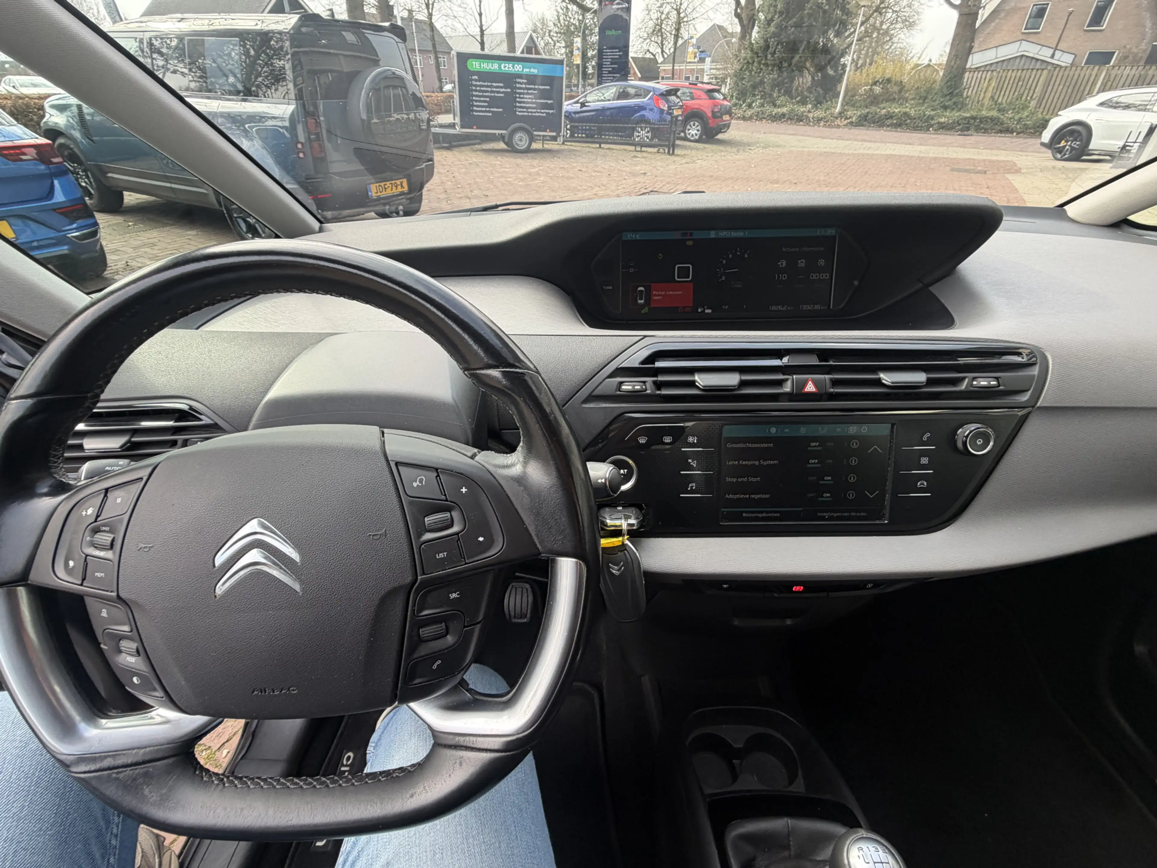 Citroen C4 Picasso 1.2 PureTech Shine Bj 2017 Hoge Zit Dealer onderho — photo 27