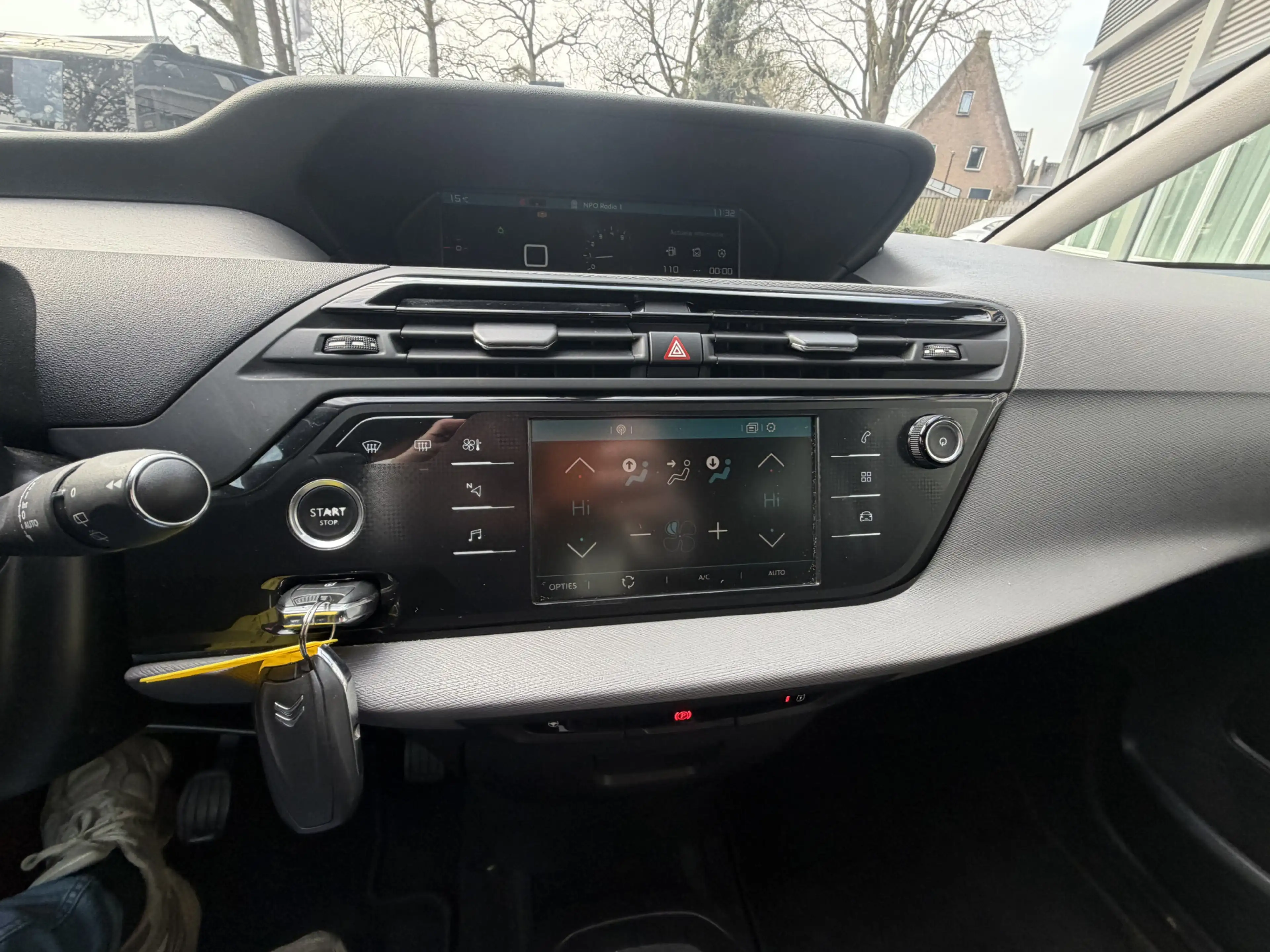 Citroen C4 Picasso 1.2 PureTech Shine Bj 2017 Hoge Zit Dealer onderho — photo 41