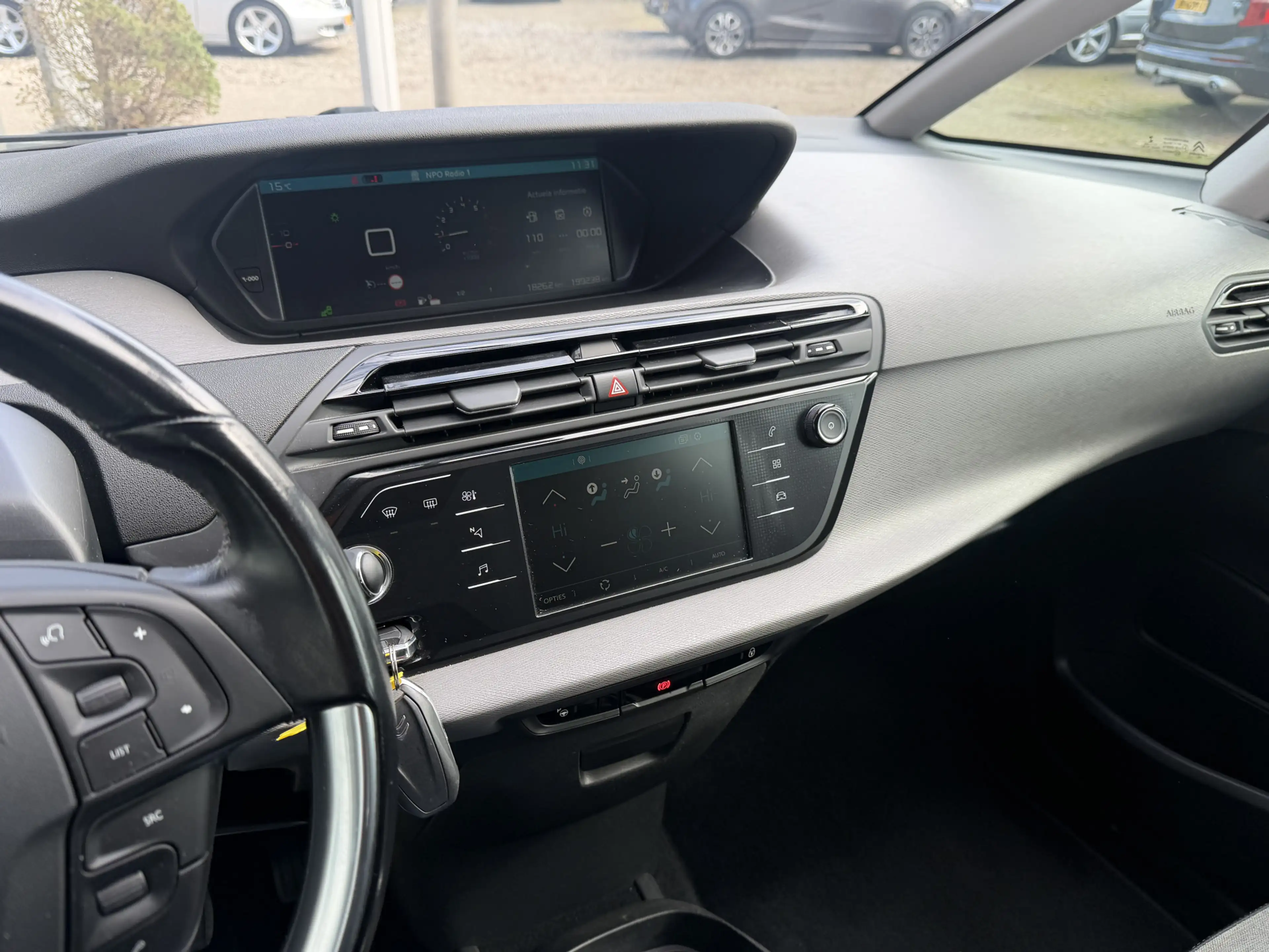 Citroen C4 Picasso 1.2 PureTech Shine Bj 2017 Hoge Zit Dealer onderho — photo 48