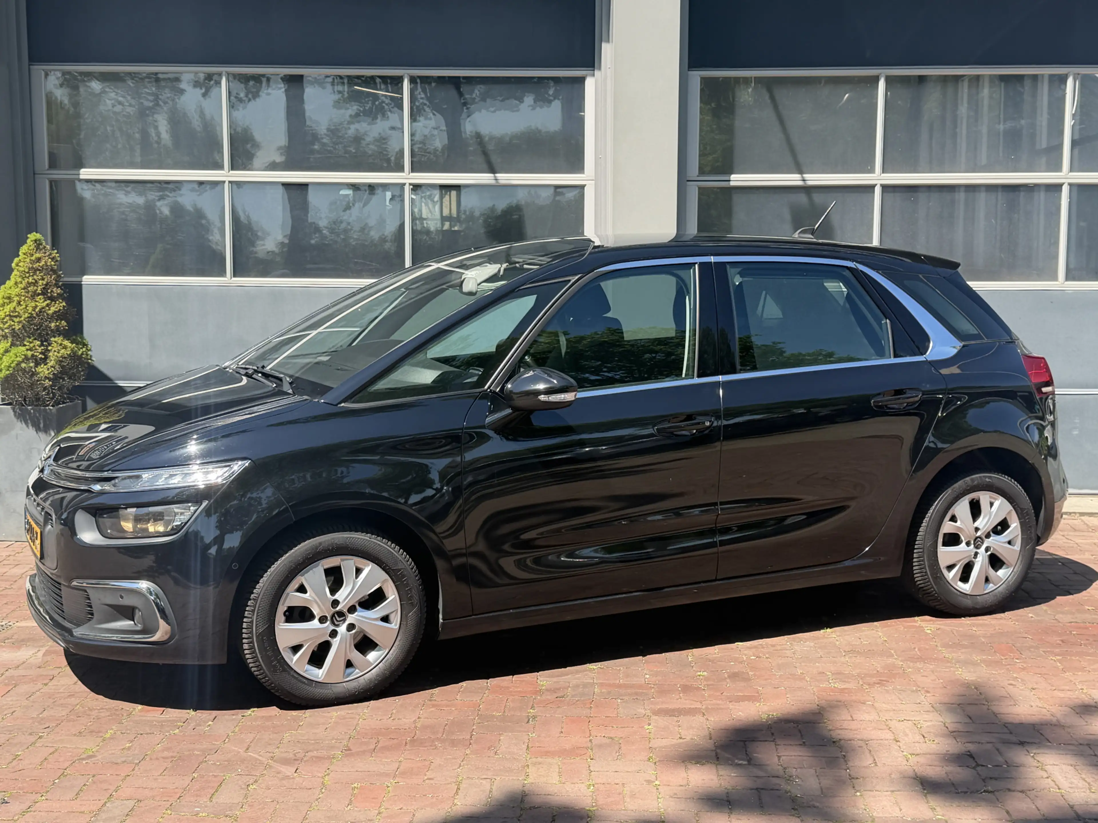 Citroen C4 Picasso 1.2 PureTech Shine Bj 2017 Hoge Zit Dealer onderho — photo 15