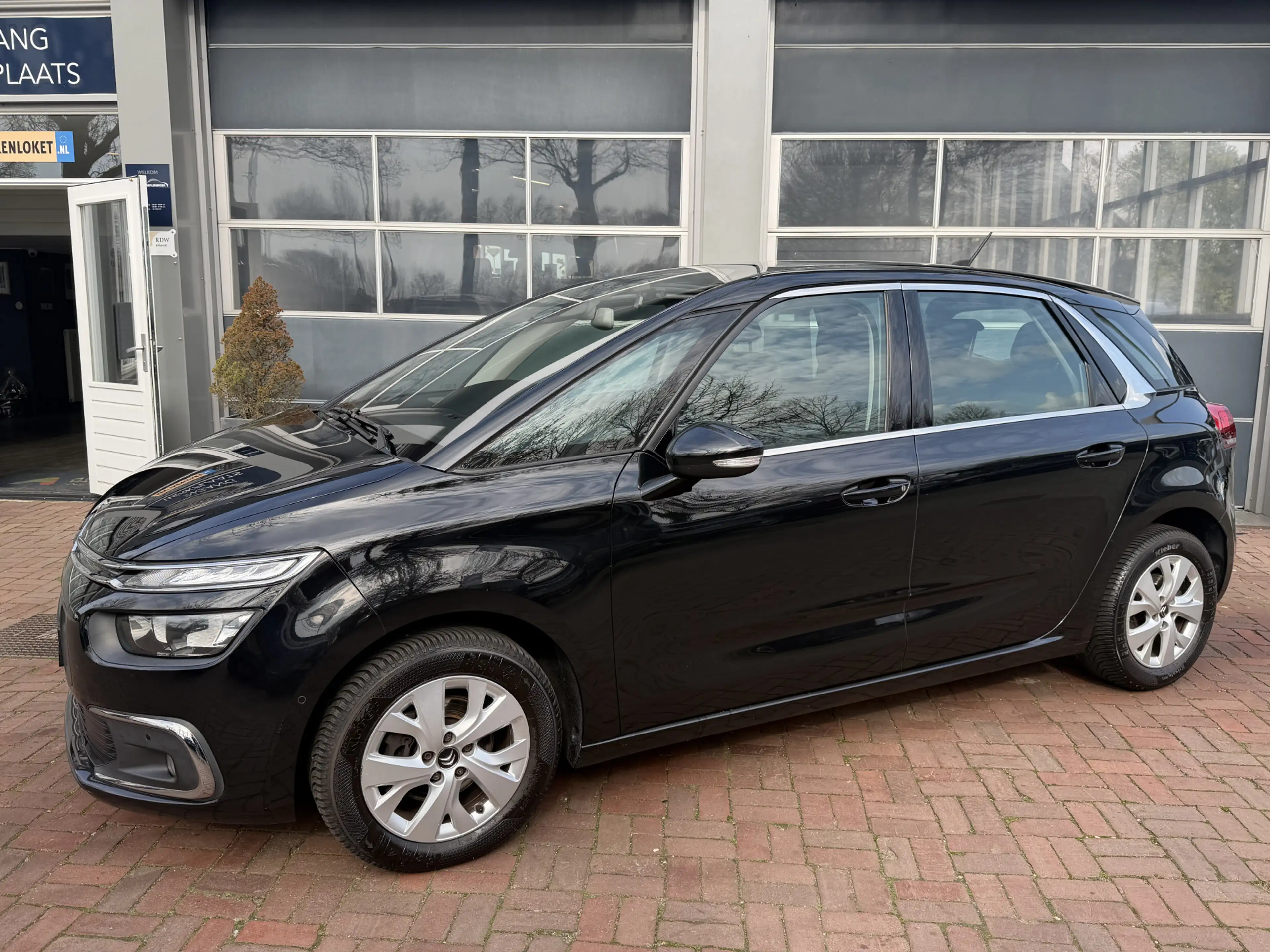 Citroen C4 Picasso 1.2 PureTech Shine Bj 2017 Hoge Zit Dealer onderho — photo 29
