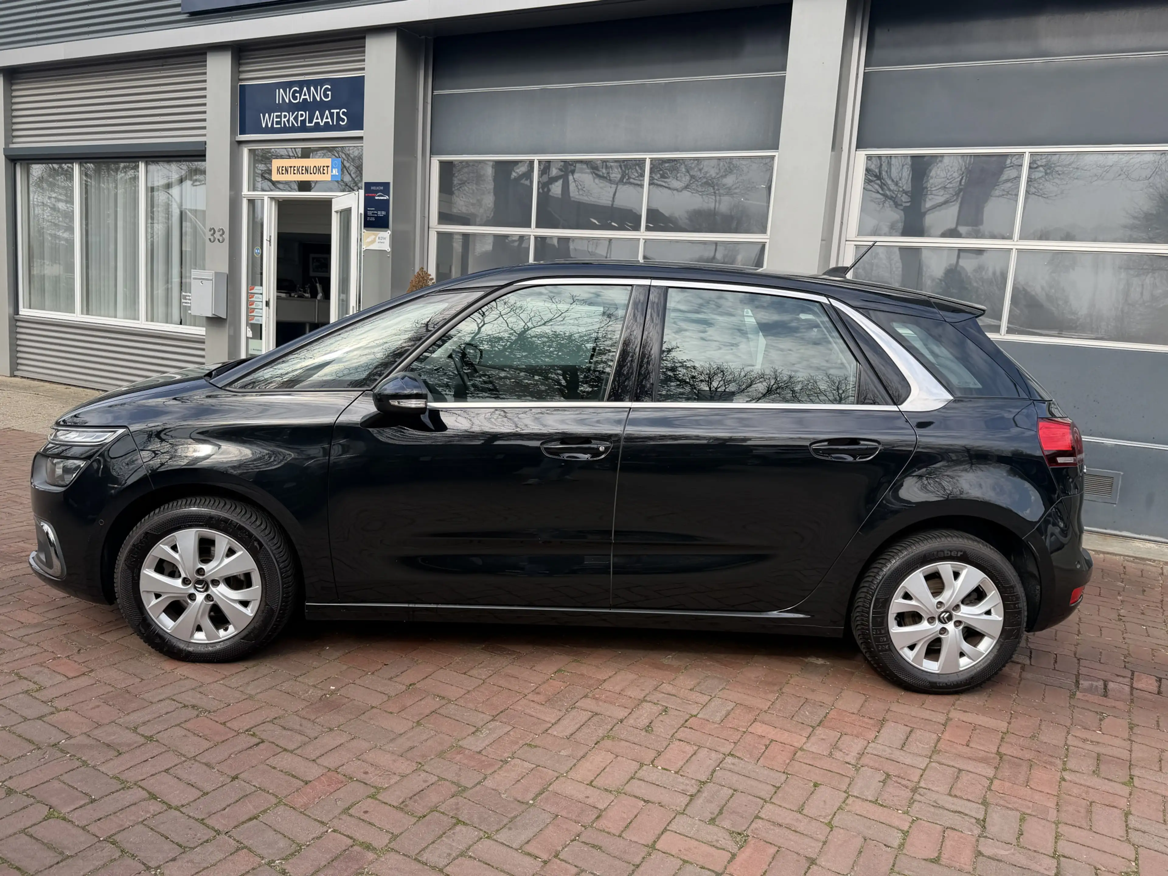 Citroen C4 Picasso 1.2 PureTech Shine Bj 2017 Hoge Zit Dealer onderho — photo 21