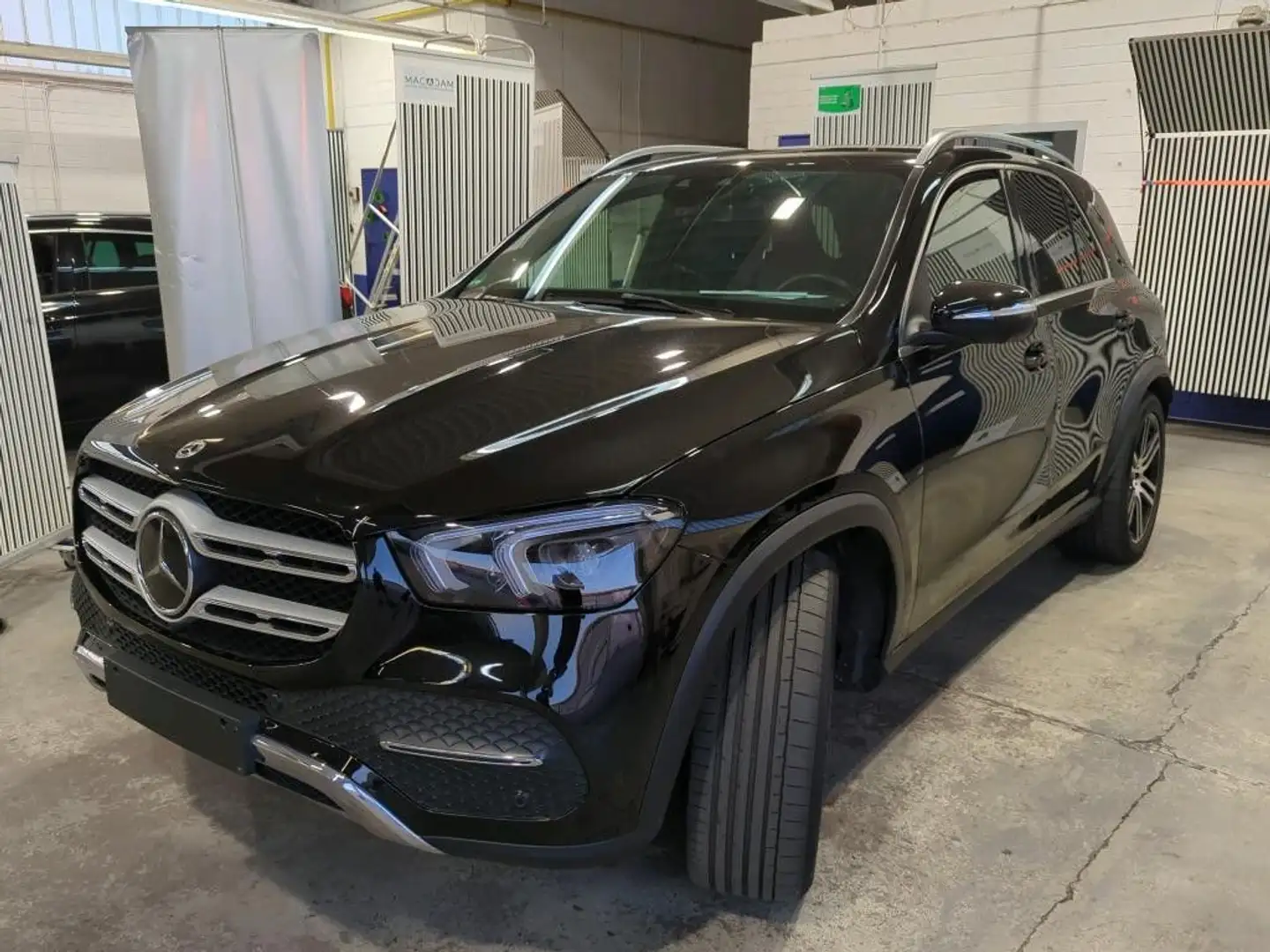 Mercedes-Benz GLE 350 e AMG 21*Burmest*360*Distro*4xSH*Alcanta Чорний - 1
