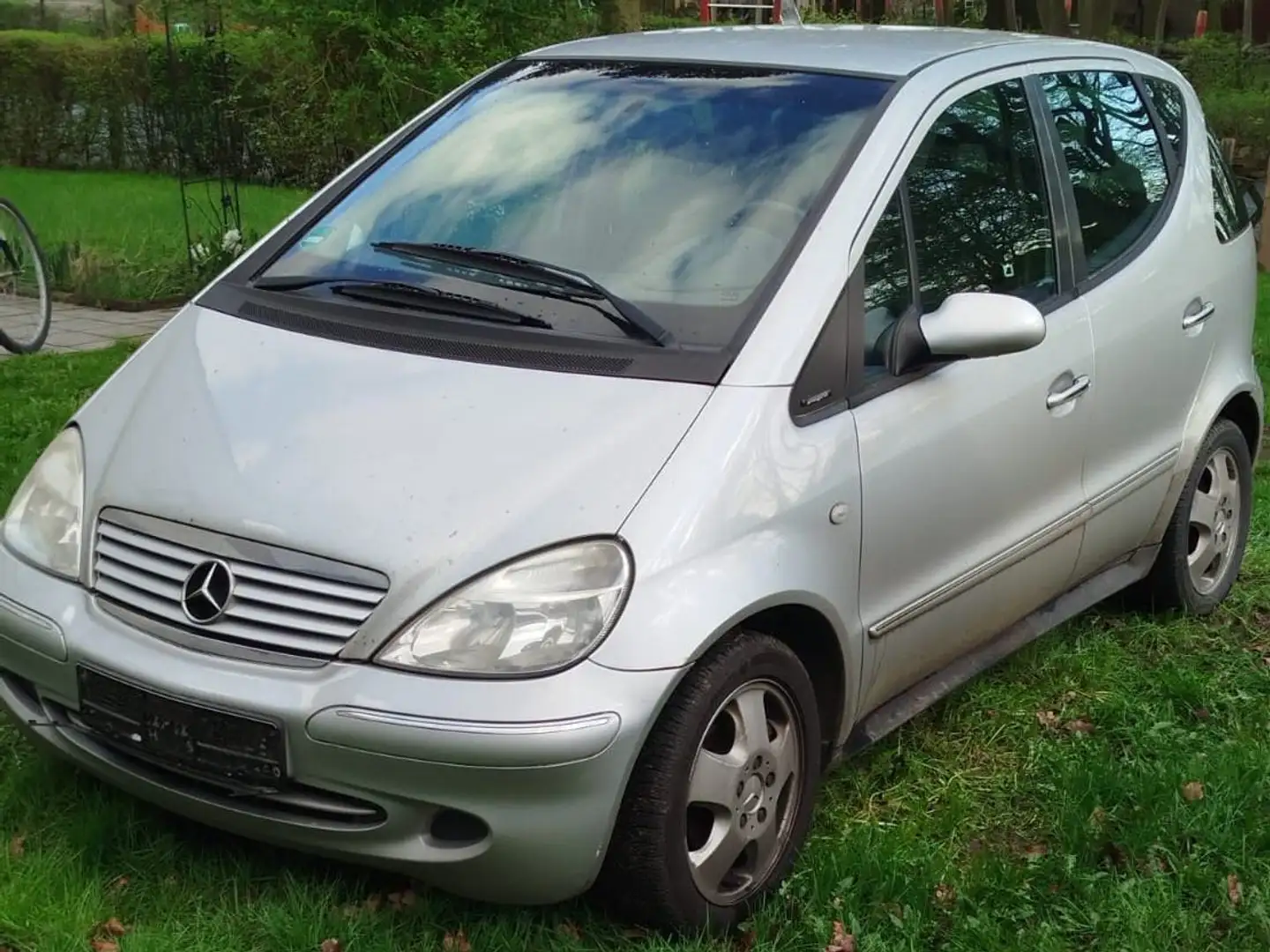 Mercedes-Benz A 160 A-Klasse Avantgarde Gümüş rengi - 2