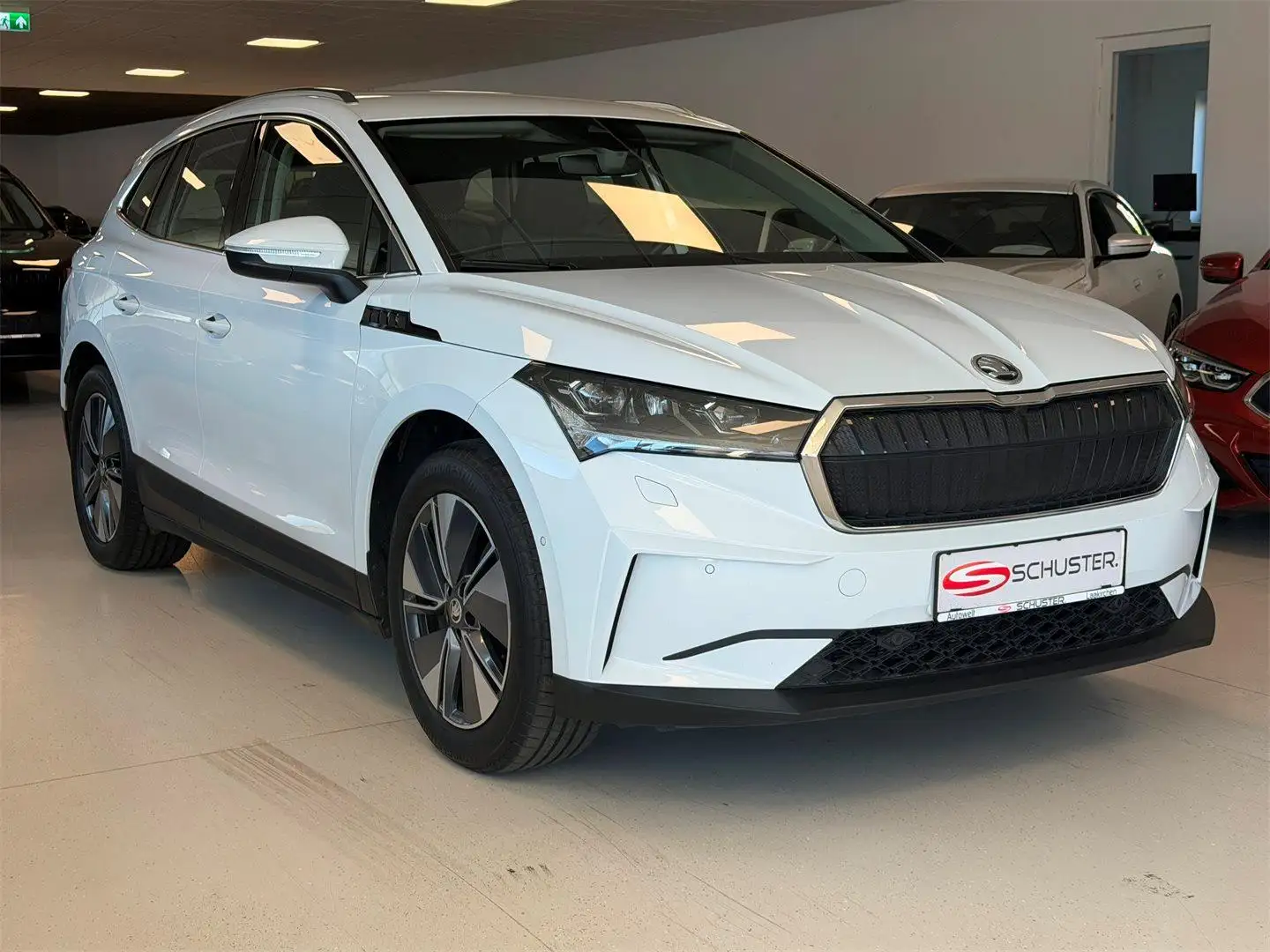 Skoda Enyaq iV 80 82kWh Weiß - 1
