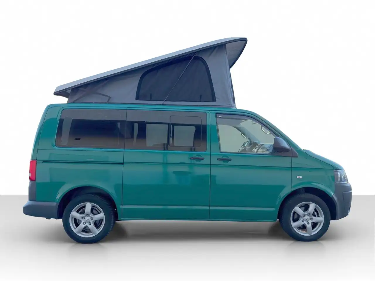 VOLKSWAGEN T5 CALIFORNIA 2.0 TDI 140CH - BVM - 1ERE MAIN - CLIMATISATION - ATTELAGE FIXE - 120.878 KMS