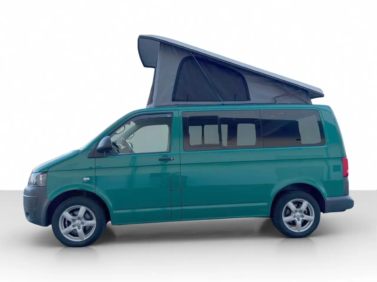 VOLKSWAGEN T5 CALIFORNIA 2.0 TDI 140CH - BVM - 1ERE MAIN - CLIMATISATION - ATTELAGE FIXE - 120.878 KMS