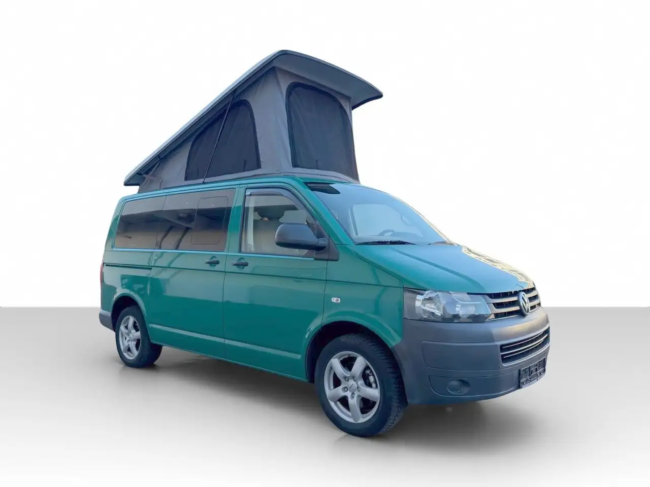 VOLKSWAGEN T5 CALIFORNIA 2.0 TDI 140CH - BVM - 1ERE MAIN - CLIMATISATION - ATTELAGE FIXE - 120.878 KMS