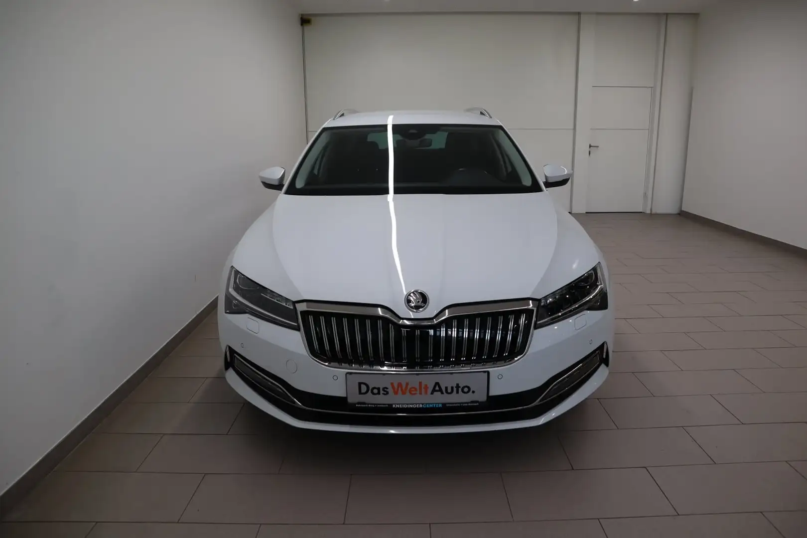 Skoda Superb Style TDI DSG Weiß - 2