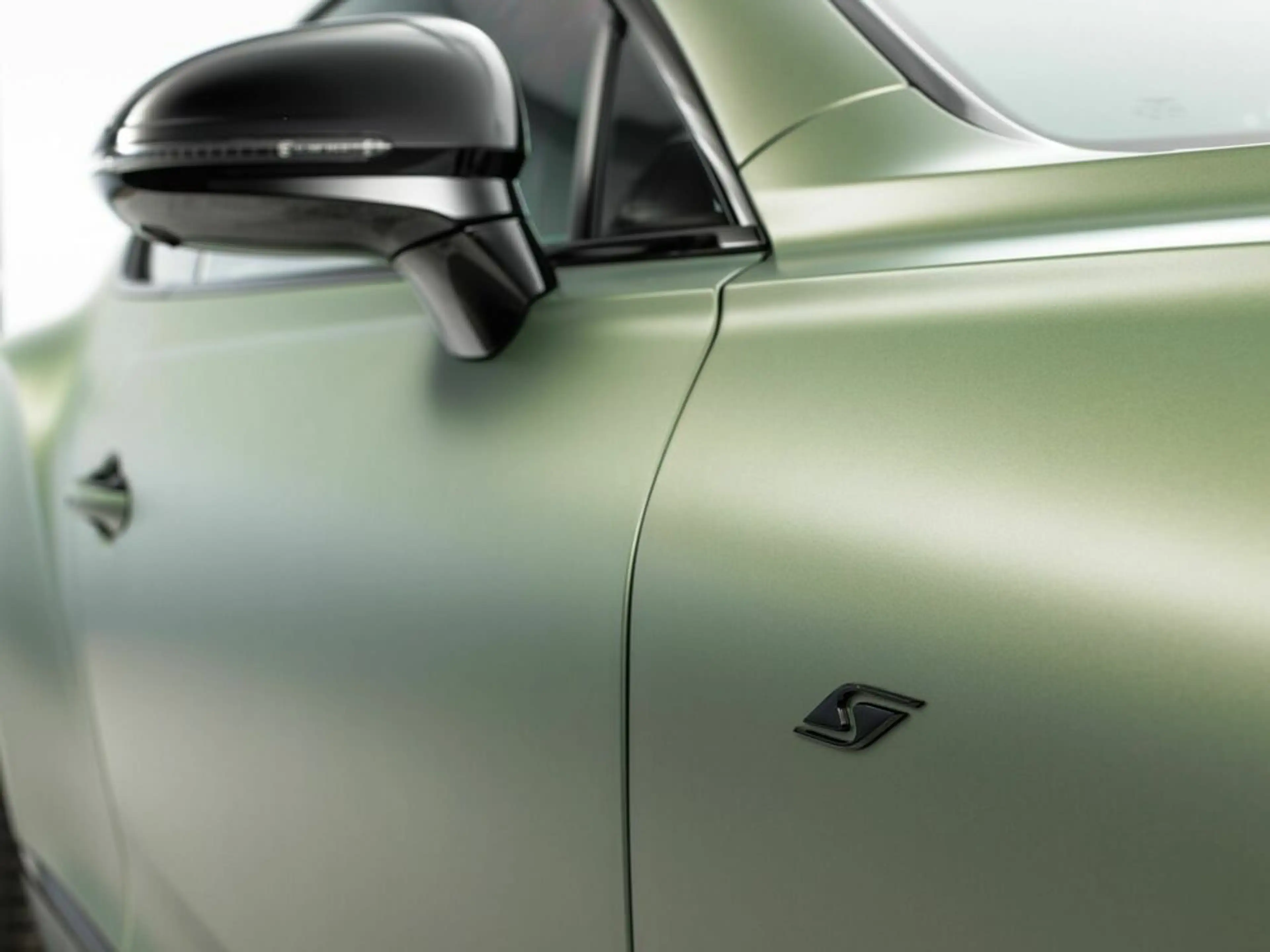 Bentley Continental Bentley GT S | V8-Hybrid — photo 8