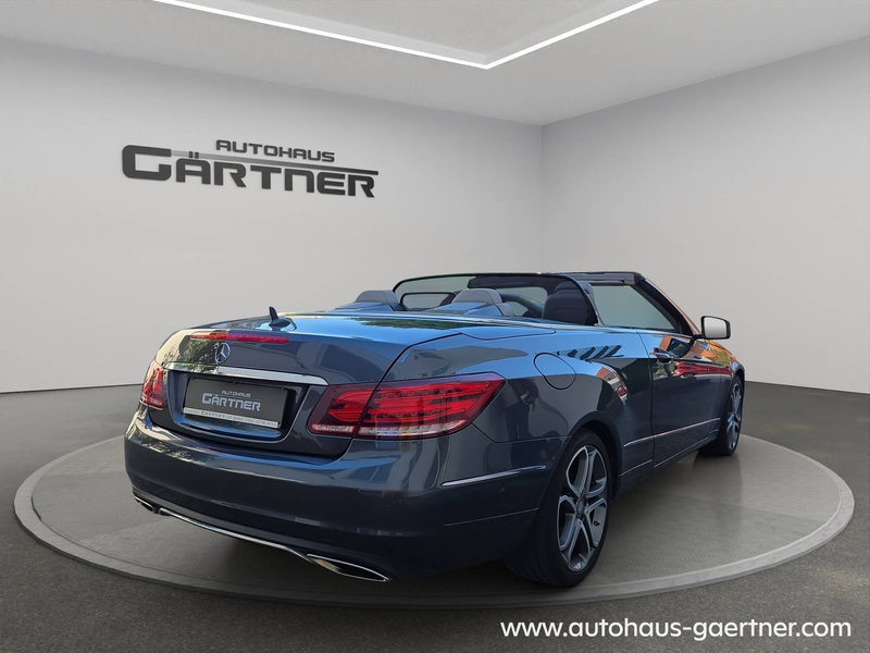 Mercedes-Benz E 400 E 400 Harman Kardon® Command-Online Navi CabrioletKomfort-Paket — photo 4