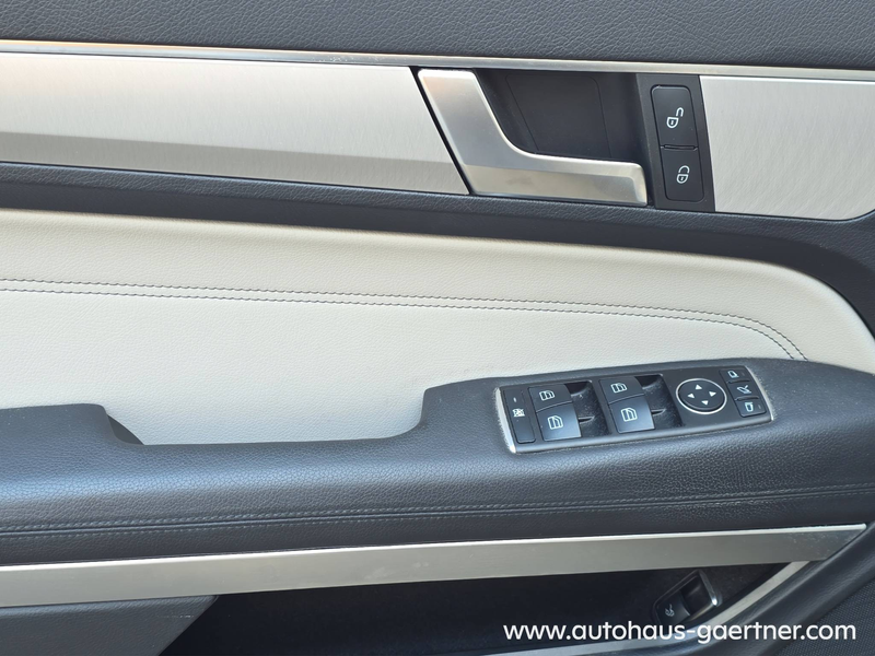Mercedes-Benz E 400 E 400 Harman Kardon® Command-Online Navi CabrioletKomfort-Paket — photo 11