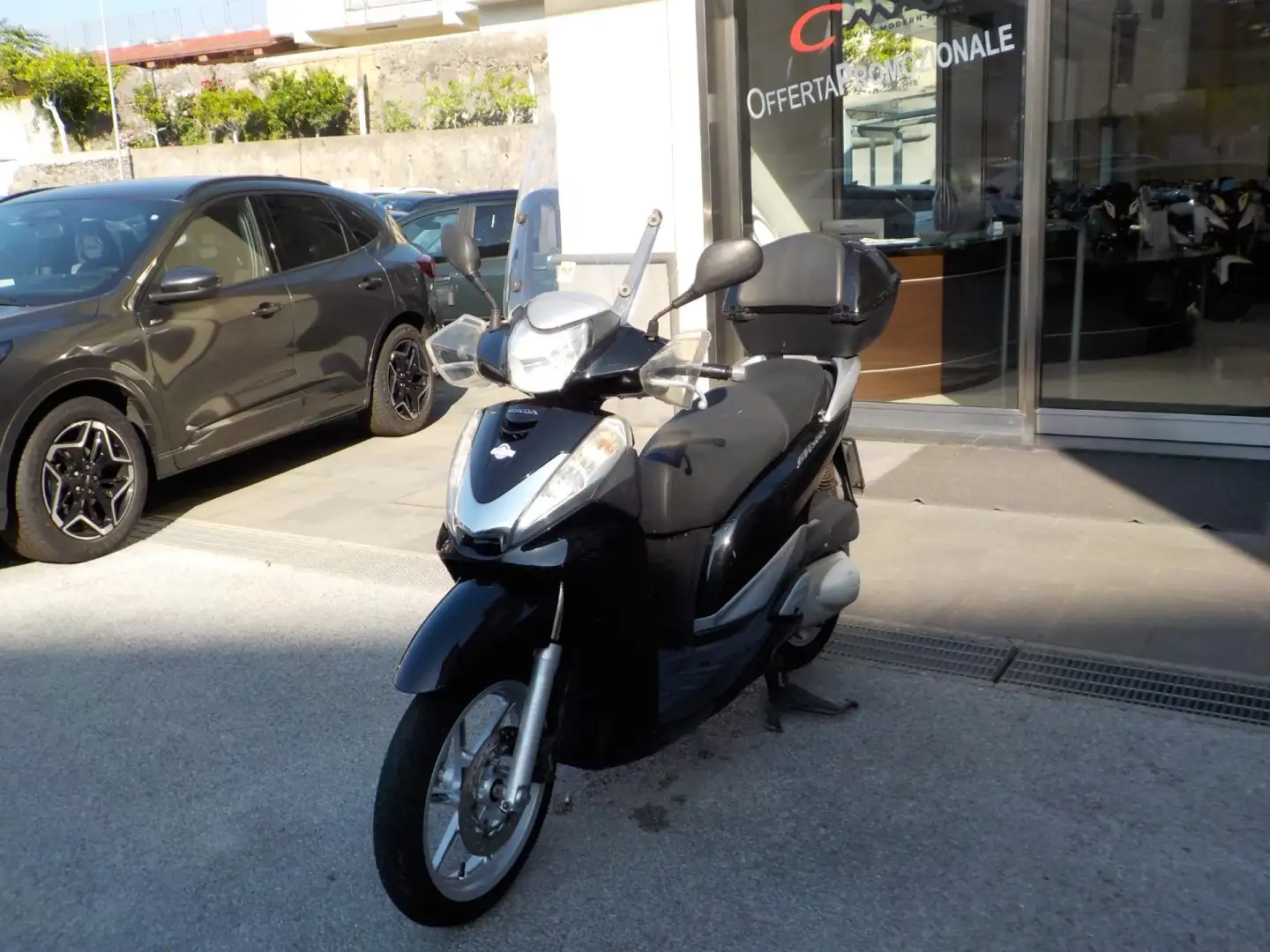 Honda SH 300 Anno 2014 Nero - 2