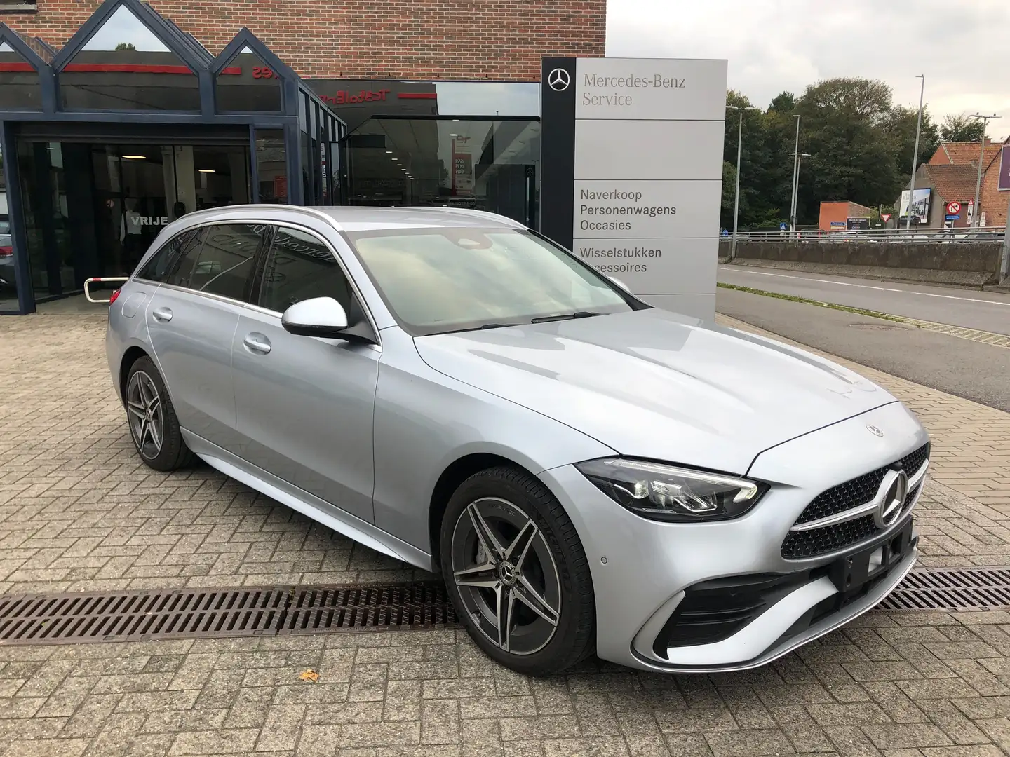 Mercedes-Benz C 300 Te AMG Line Advanced Plus Directiewagen Argent - 1