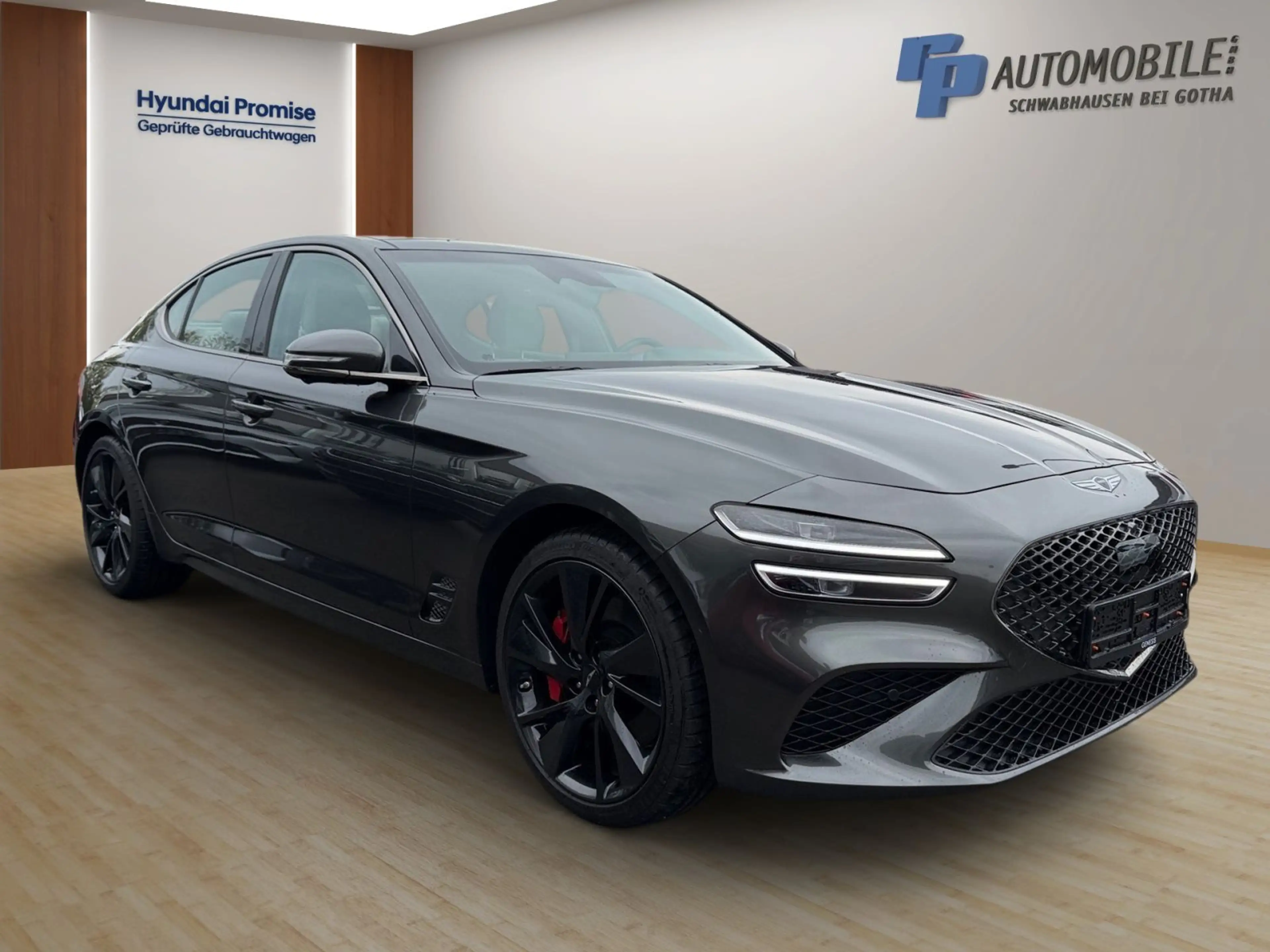 Genesis G70 2.0 T-GDi Sedan Sport 4WD Innov Glasschiebed — photo 2