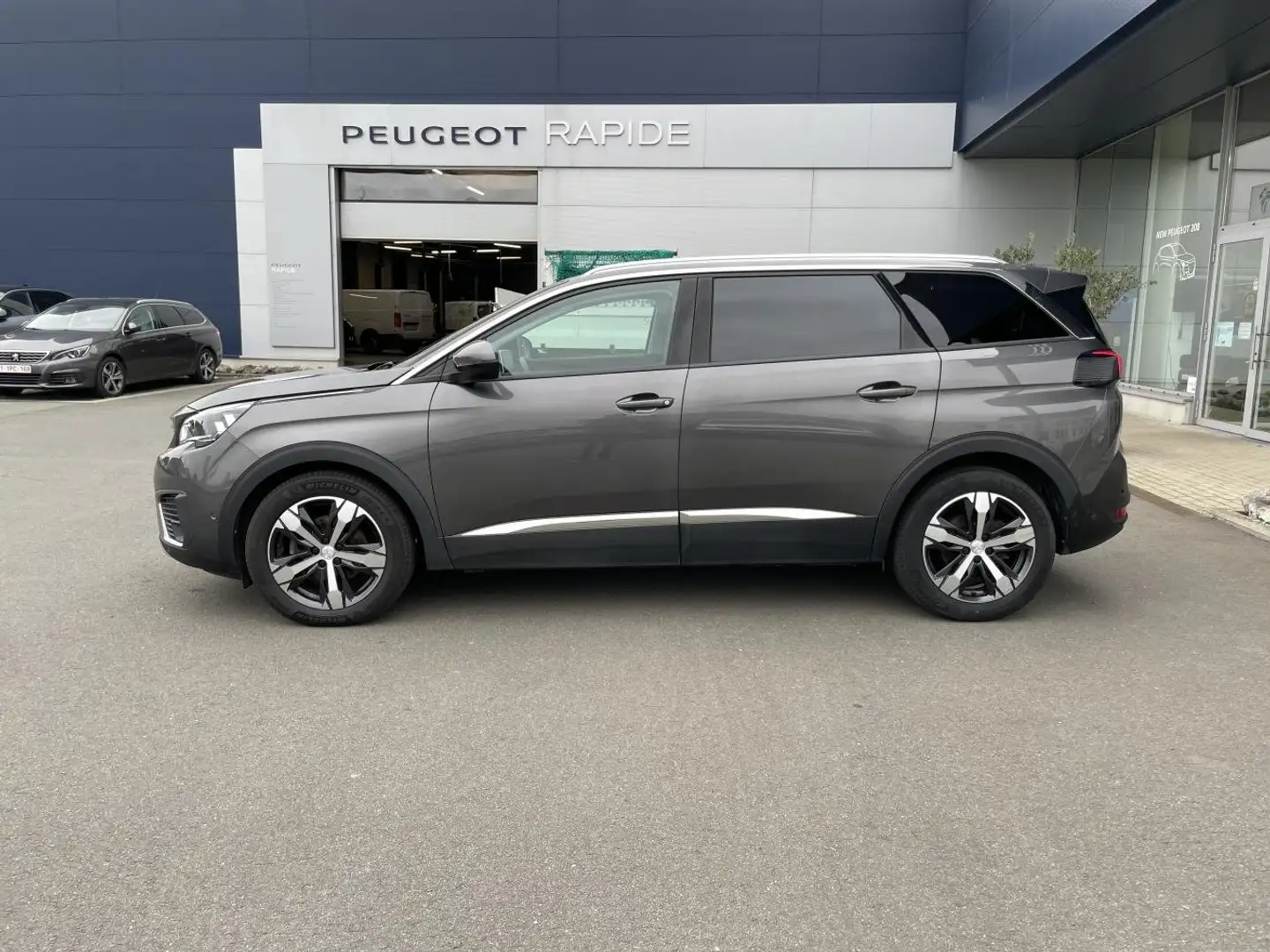 Peugeot 5008 5008 1.2 PureTech Active Gris - 2