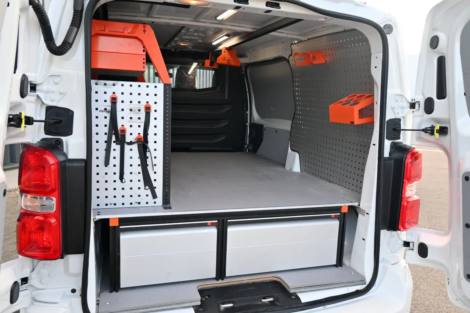 Peugeot Expert 2.0HDI L2 Automaat, webasto, zetverw, cam, BTW Blanco - 2