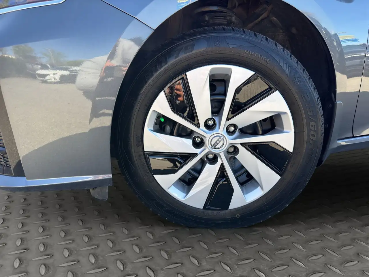 Nissan Altima снимка Nissan Altima