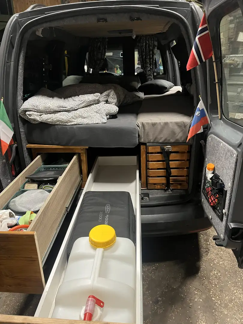 Volkswagen Caddy Caddy Kombi Maxi 2,0 TDI Grau - 1