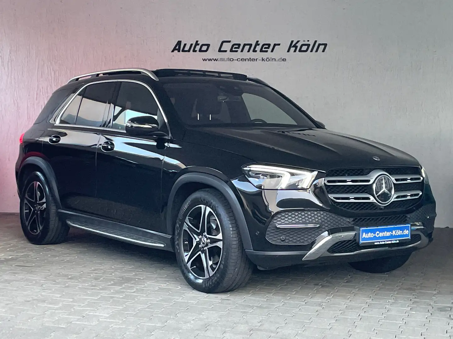 Mercedes-Benz GLE 300 GLE 300 d 4Matic*Navi*Led*Pano*Leder*AHK*7-Sitzer* Schwarz - 2