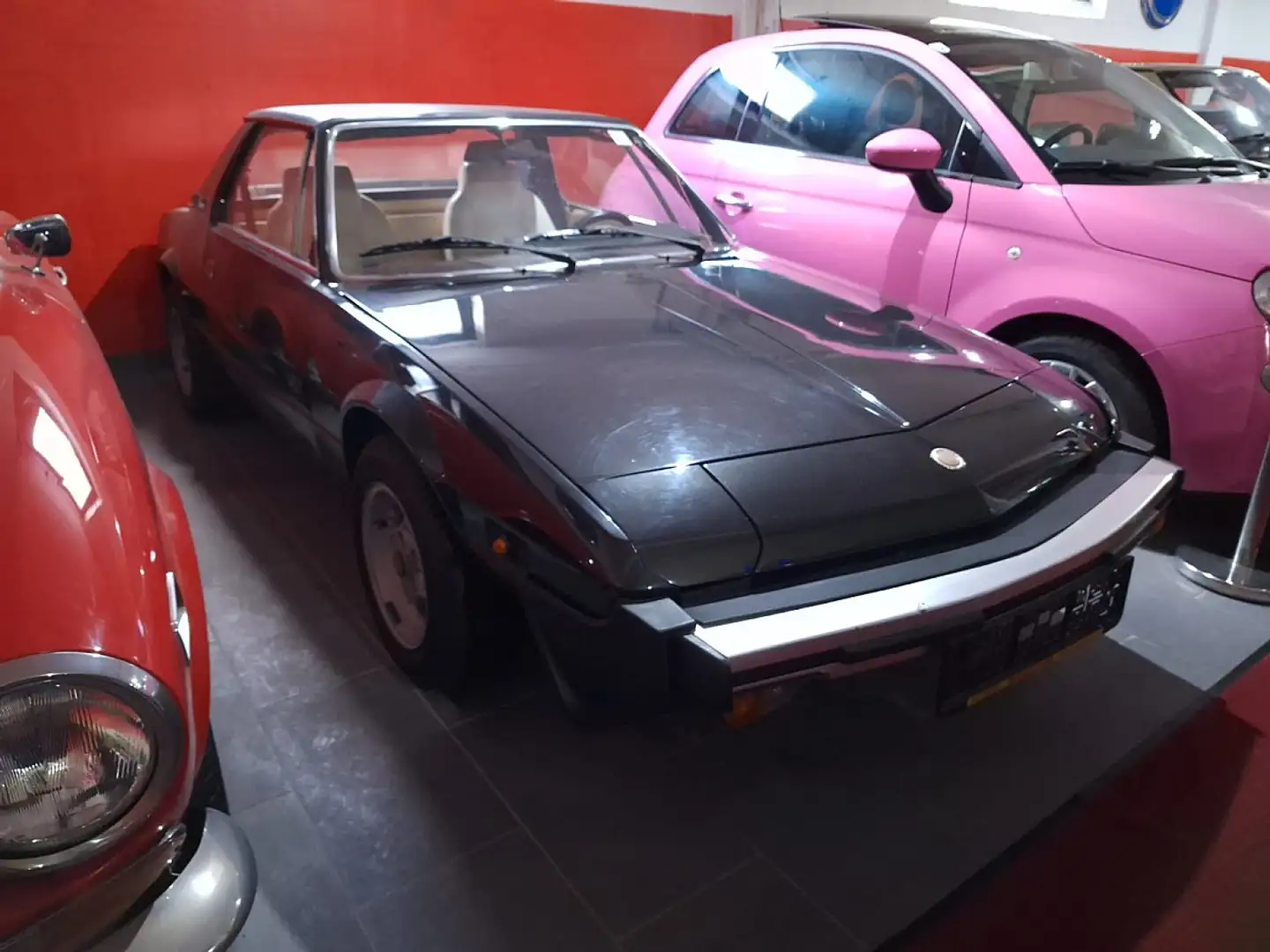 Fiat 128 X/9 Spider Noir - 2