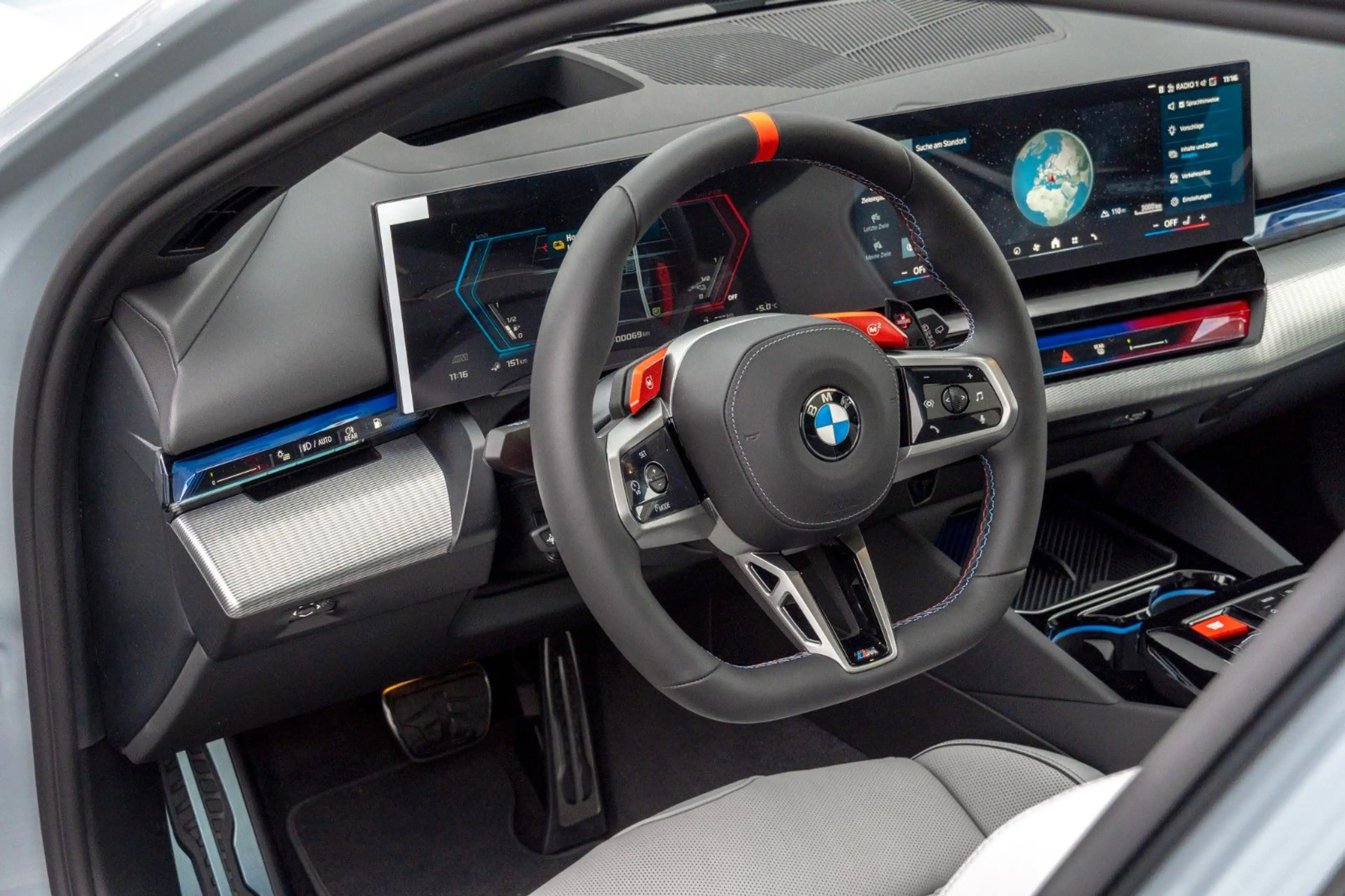 BMW M5 Touring DR.ASS.PLUS.PANORAMA.360°.LED.B&W.AHK — photo 12