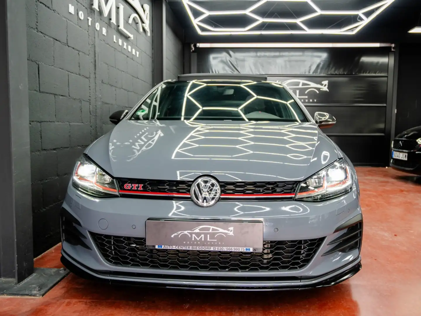 Volkswagen Golf GTI 2.0 TSI TCR DSG7 213kW Gris - 2