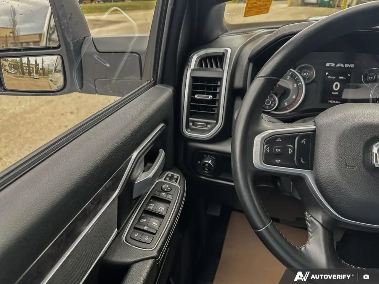 RAM 3500 снимка RAM 3500