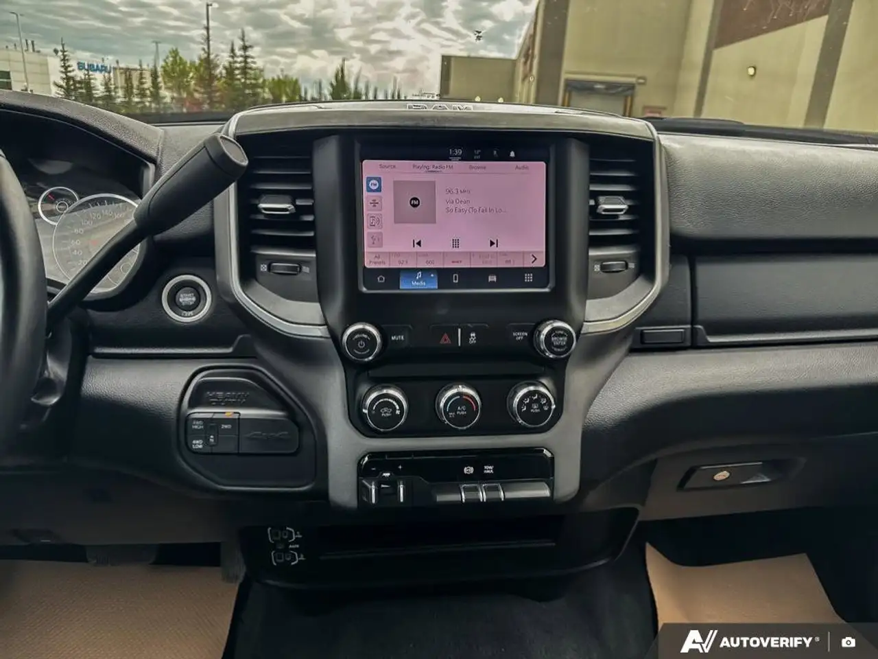 RAM 3500 снимка RAM 3500
