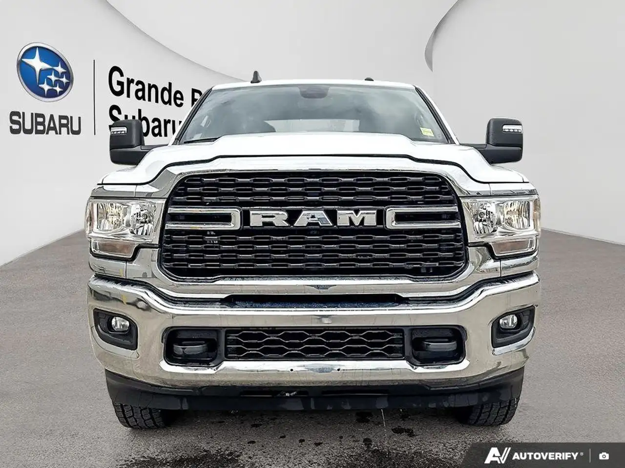 RAM 3500 снимка RAM 3500