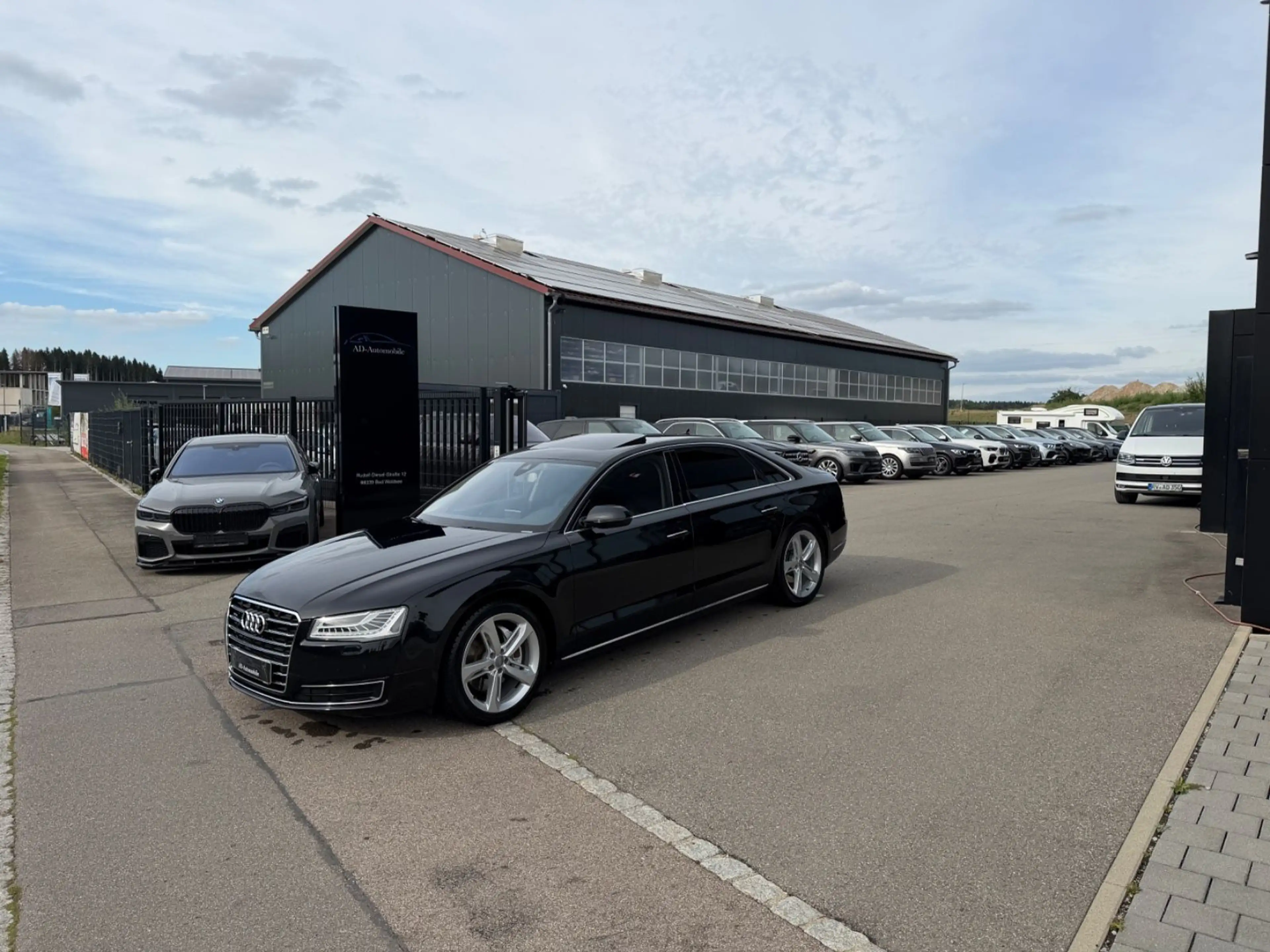 Audi A8 3.0 TDI L quattro LED DVD 360° 20 Zoll BOSE — photo 4