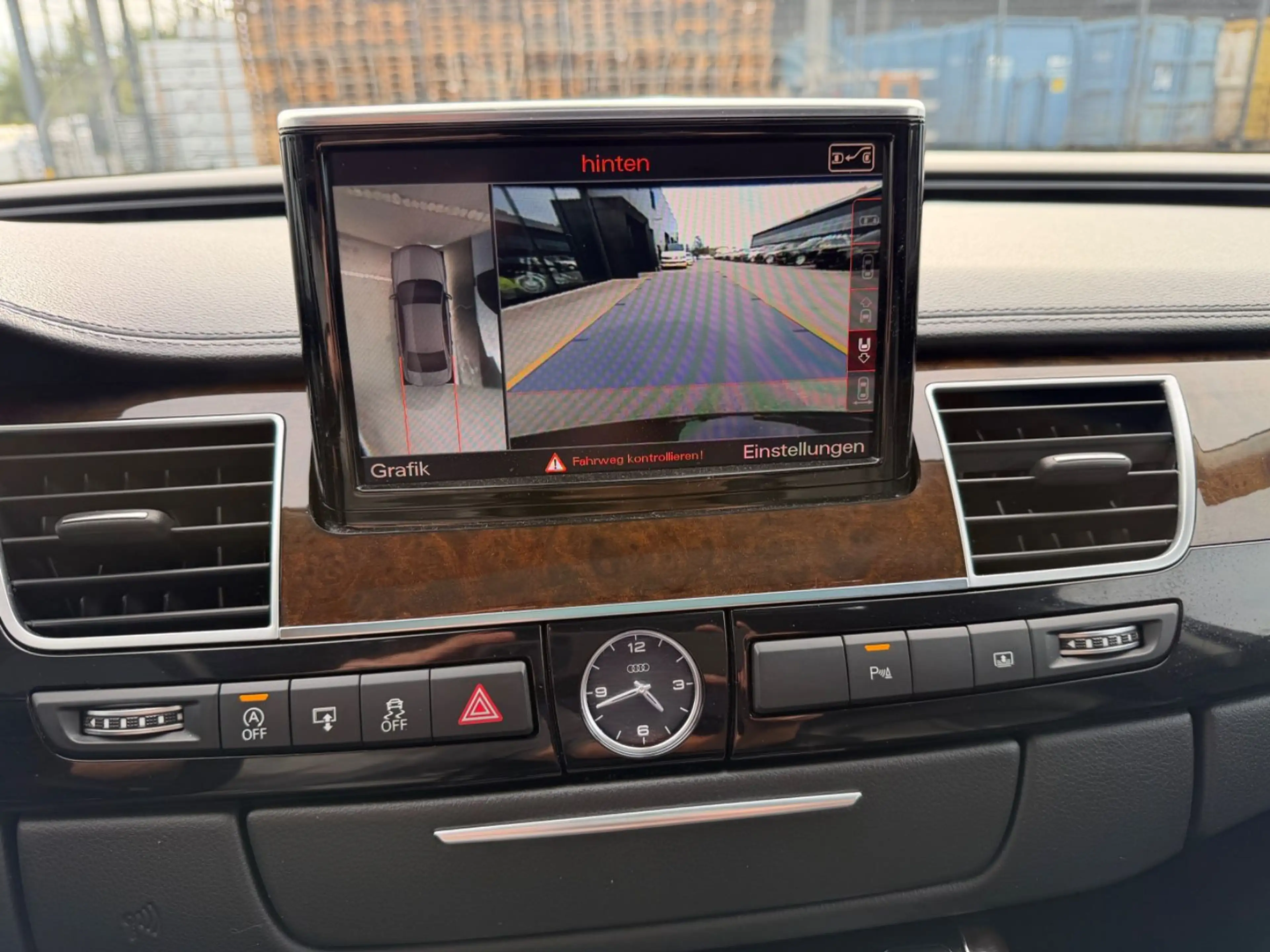 Audi A8 3.0 TDI L quattro LED DVD 360° 20 Zoll BOSE — photo 13