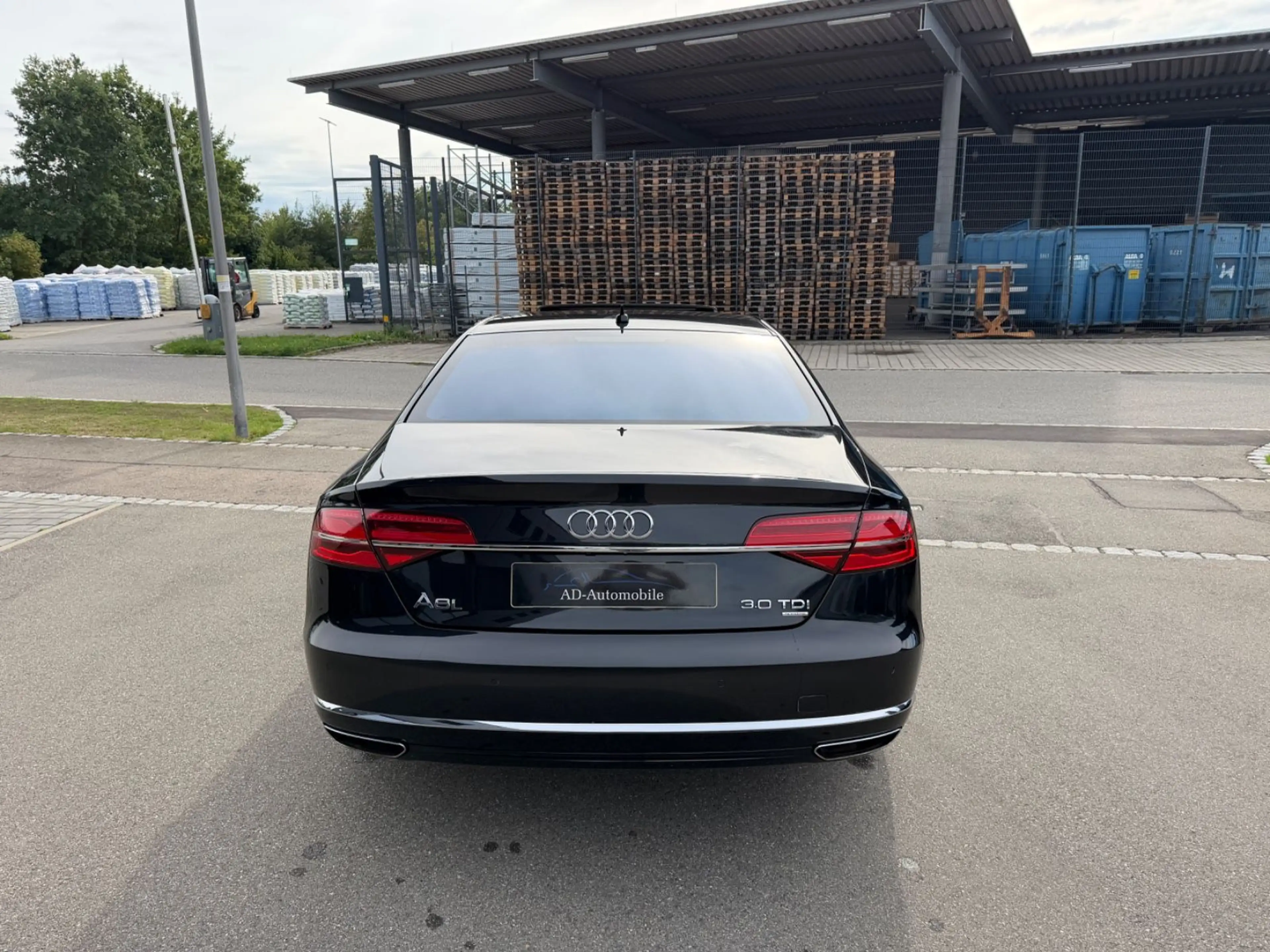 Audi A8 3.0 TDI L quattro LED DVD 360° 20 Zoll BOSE — photo 7