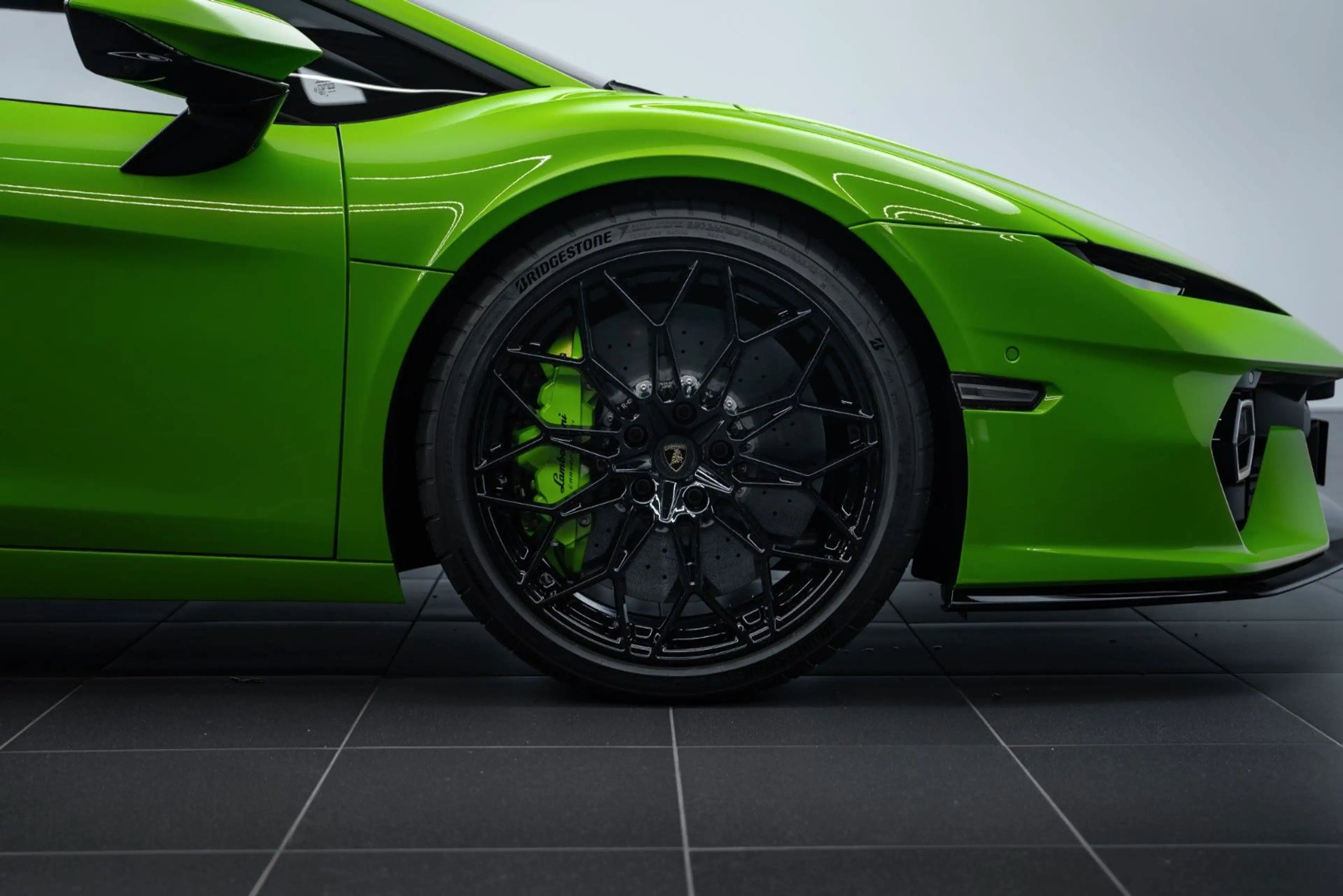 Lamborghini Temerario CARBON/LIFT/STYLE PACK/PASSENGER DISP. — photo 4