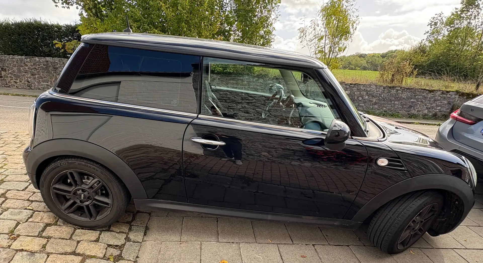 MINI Cooper D Mini 1.6 D Cooper DPF Zwart - 2