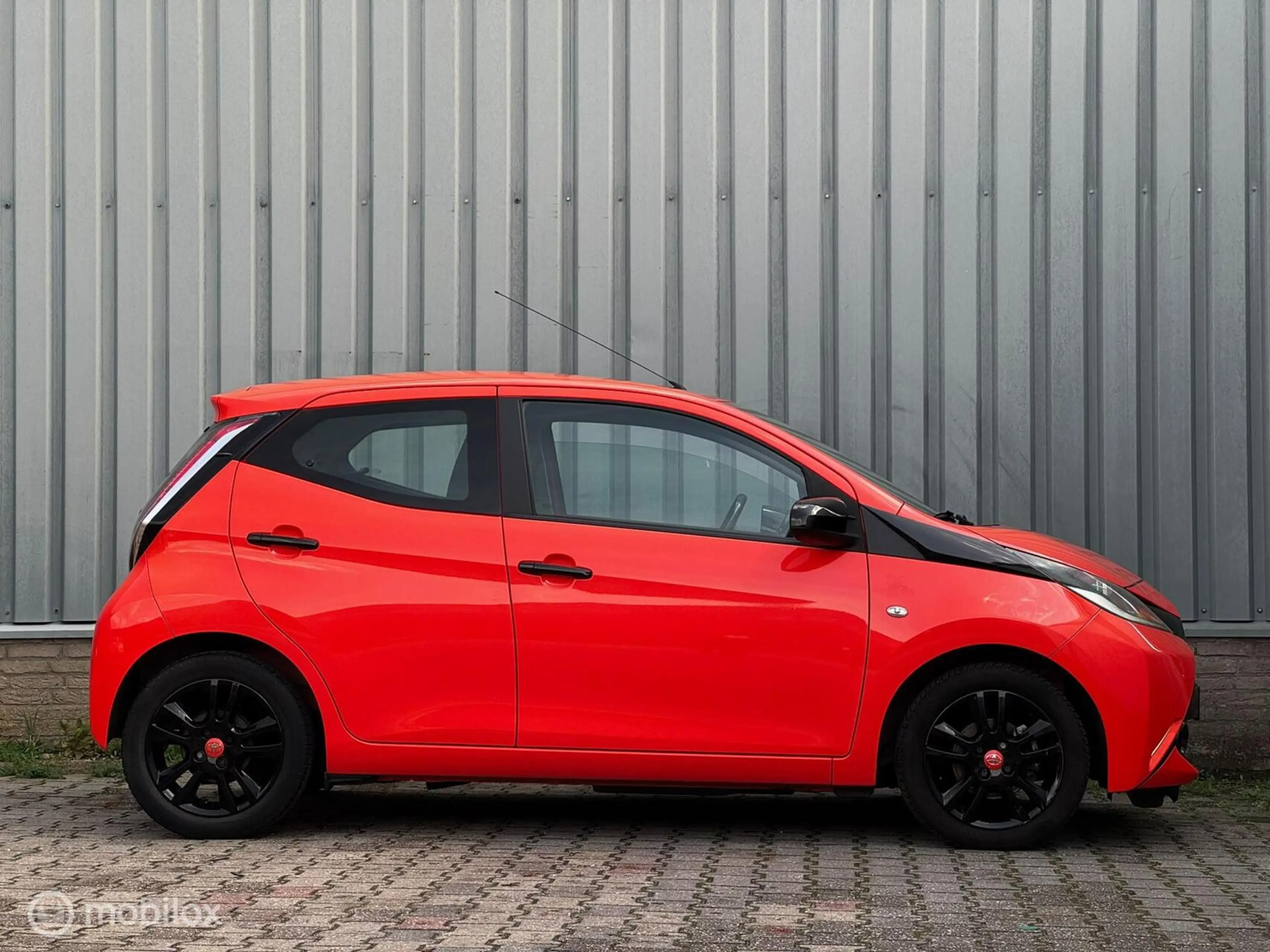 Toyota Aygo 1.0 VVT-i x-cite | CarPlay | Camera | Cruise — photo 7