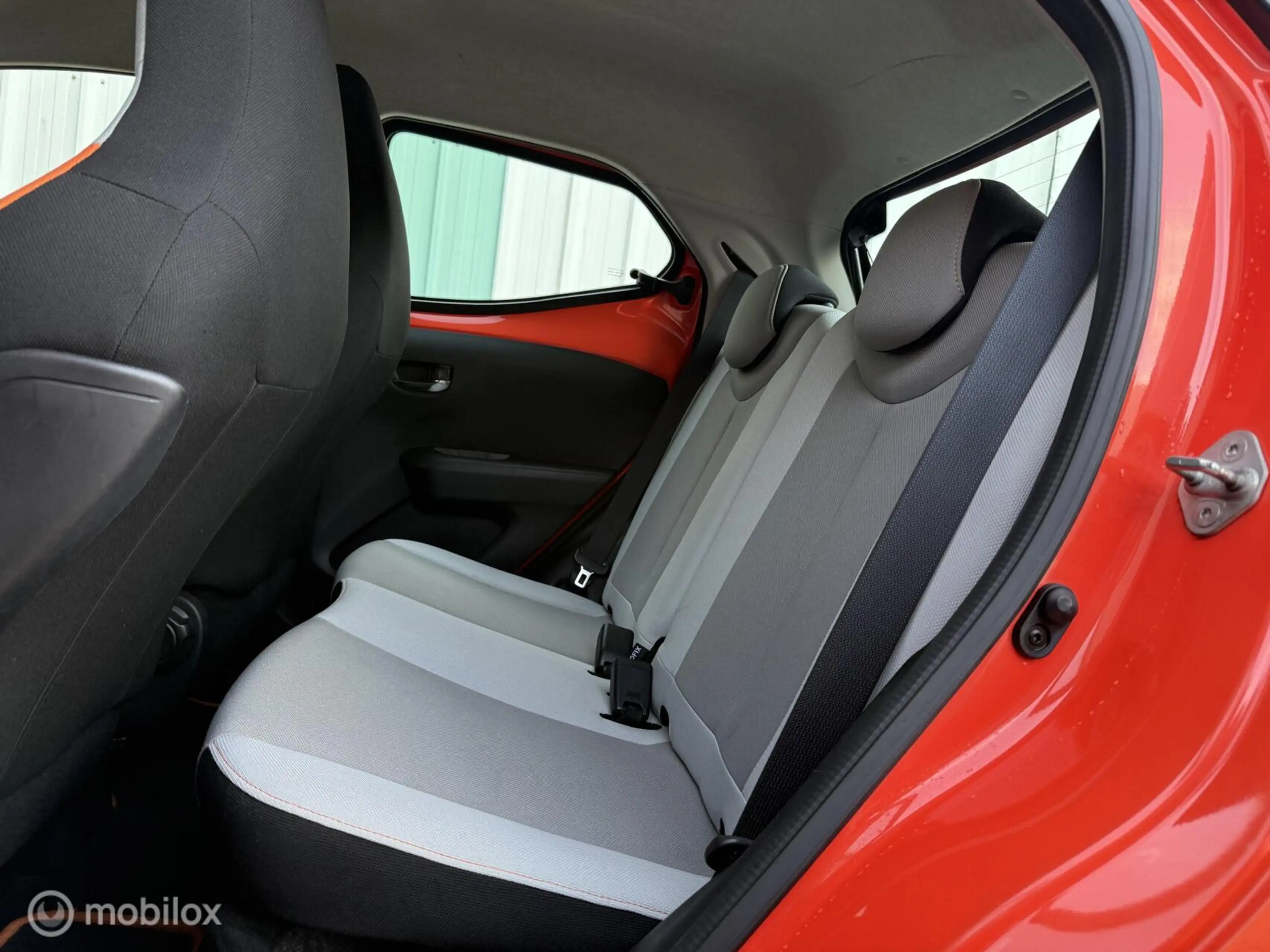 Toyota Aygo 1.0 VVT-i x-cite | CarPlay | Camera | Cruise — photo 5