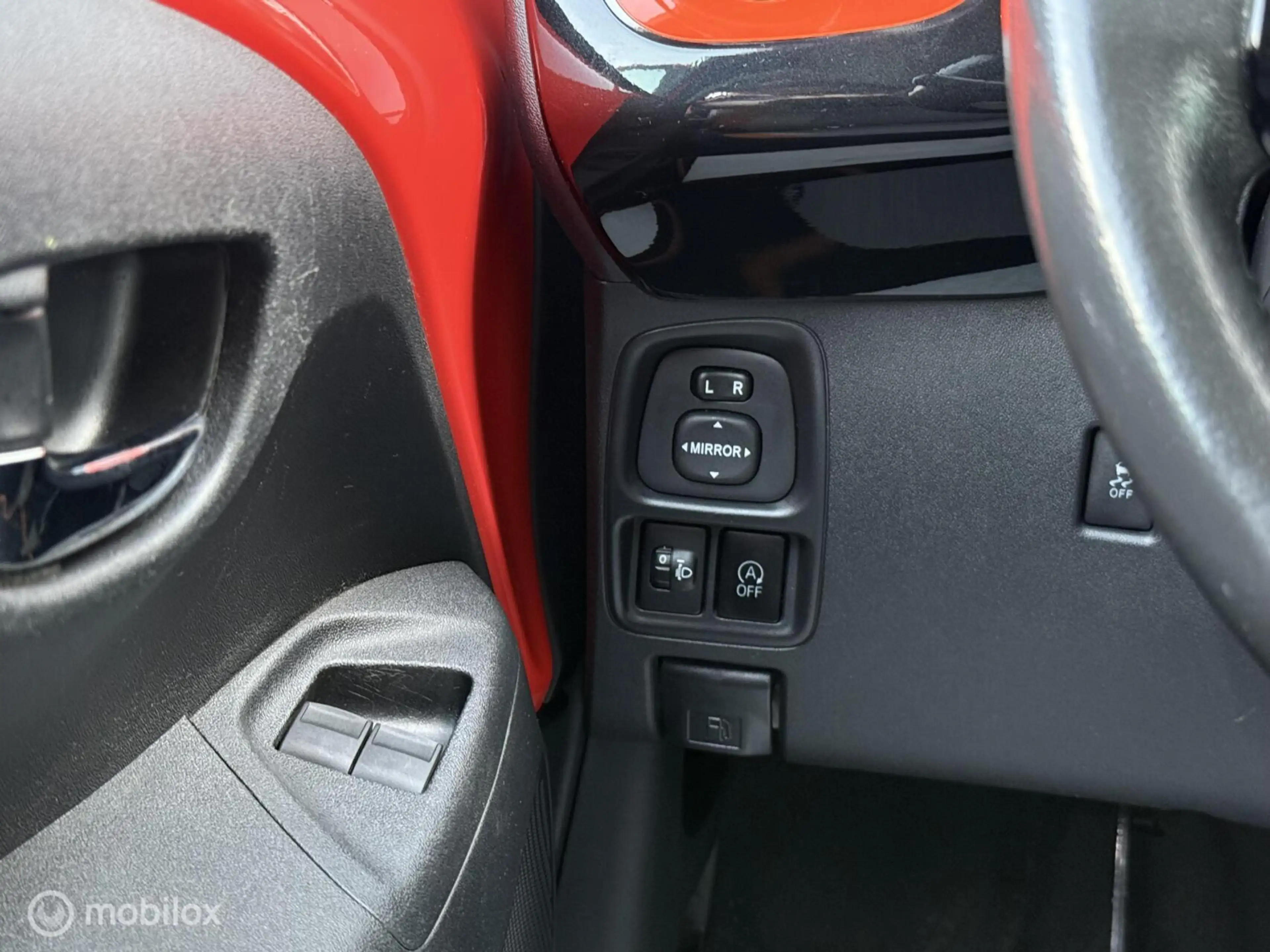Toyota Aygo 1.0 VVT-i x-cite | CarPlay | Camera | Cruise — photo 24
