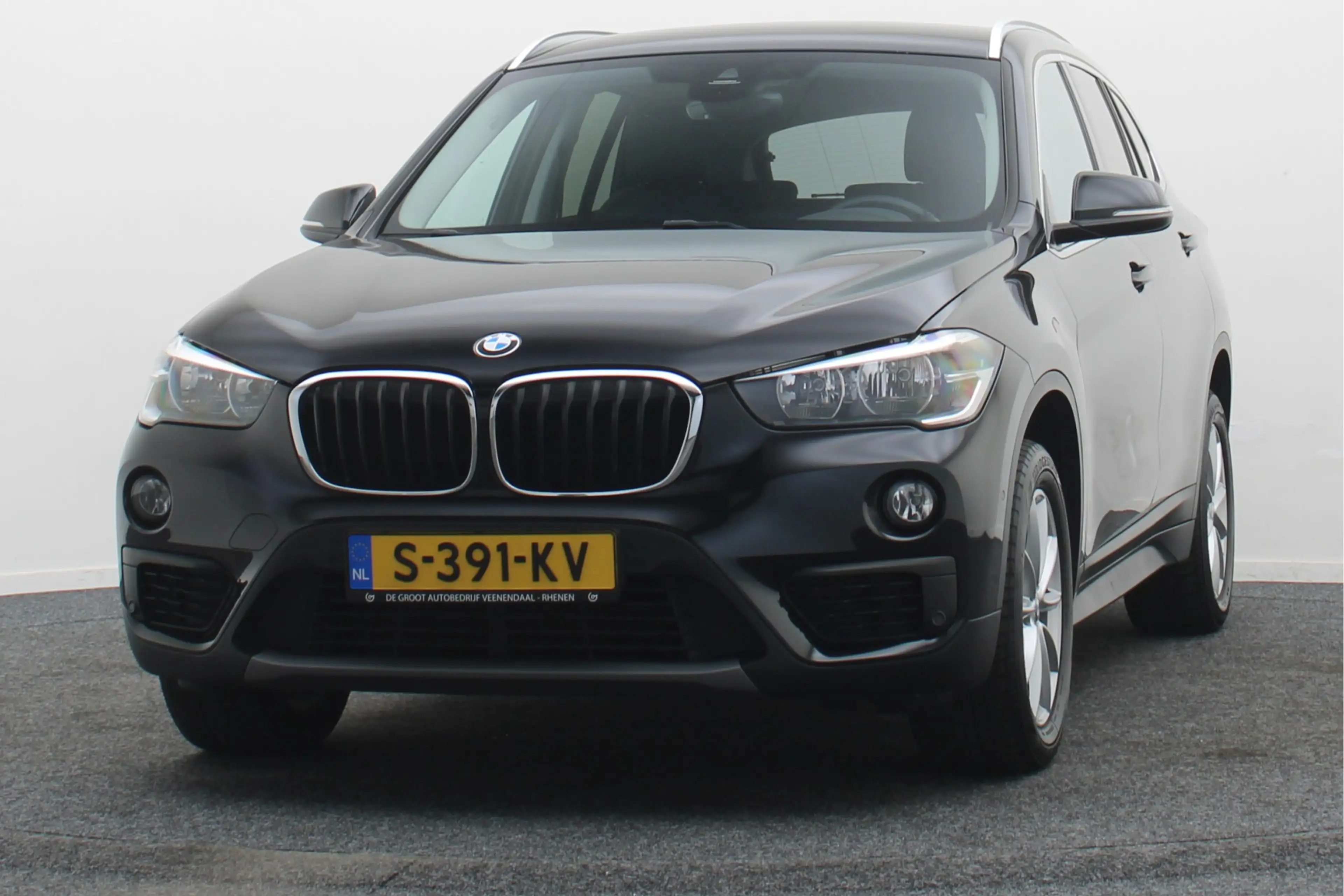 BMW X1 sDrive16d High Executive — photo 21