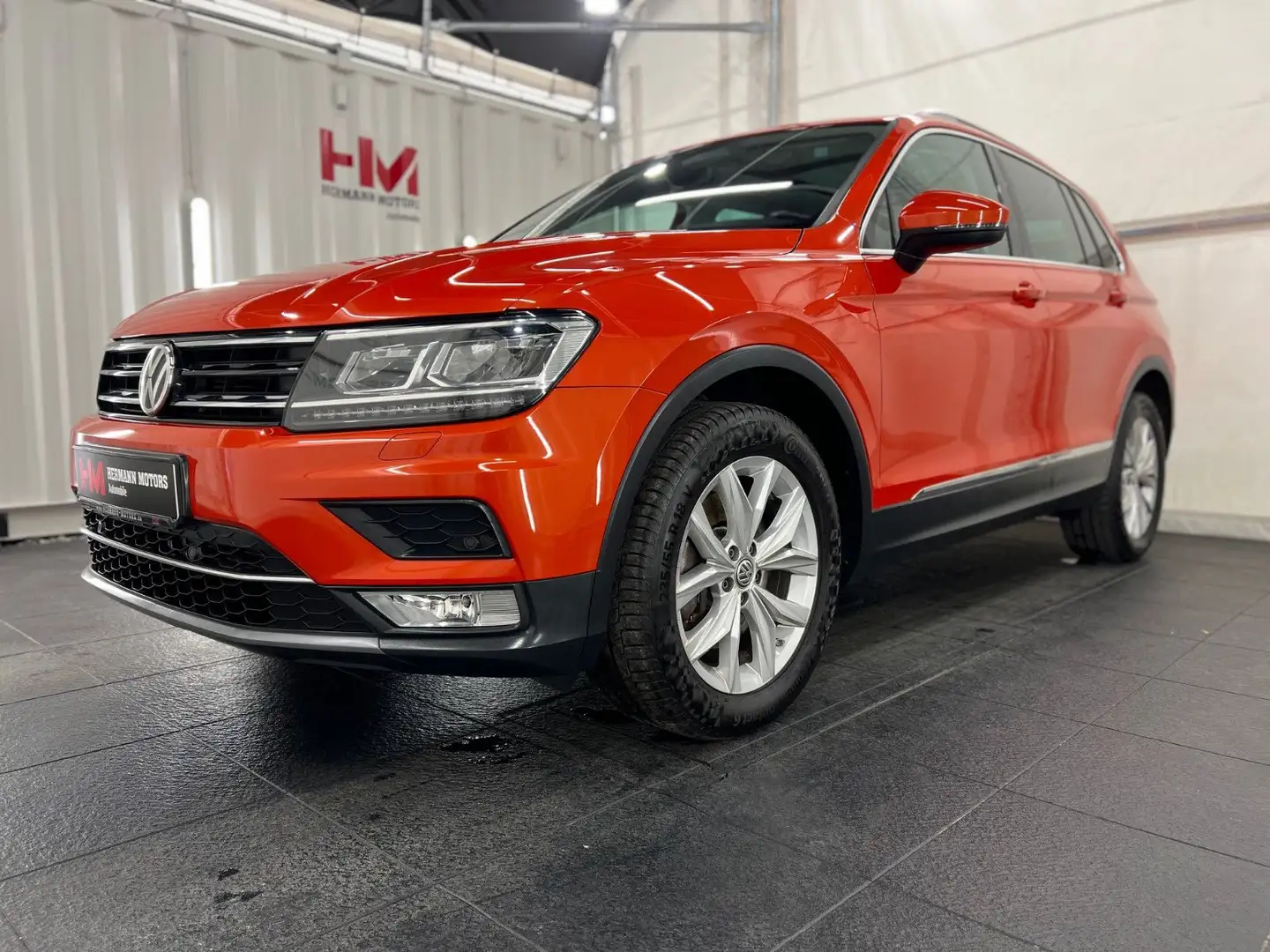 Volkswagen Tiguan Highline 2.0TSI 4Motion/LED/AHK/ACC/SHZ Orange - 1