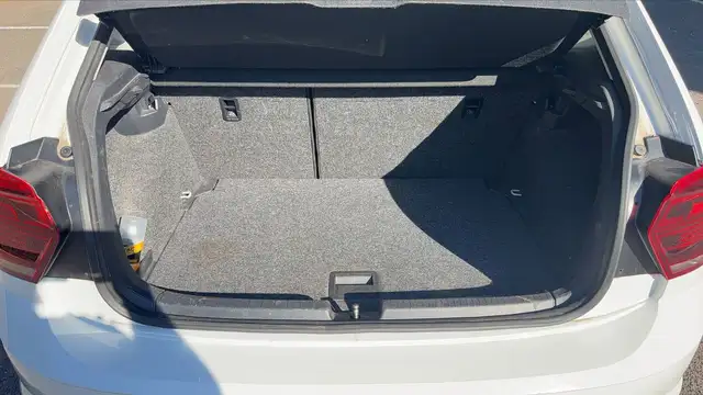 Volkswagen Polo view 14