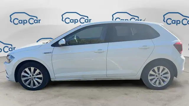 Volkswagen Polo view 2