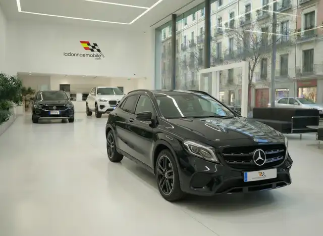 Mercedes-Benz GLA 220 220d 4Matic 8G-DCT