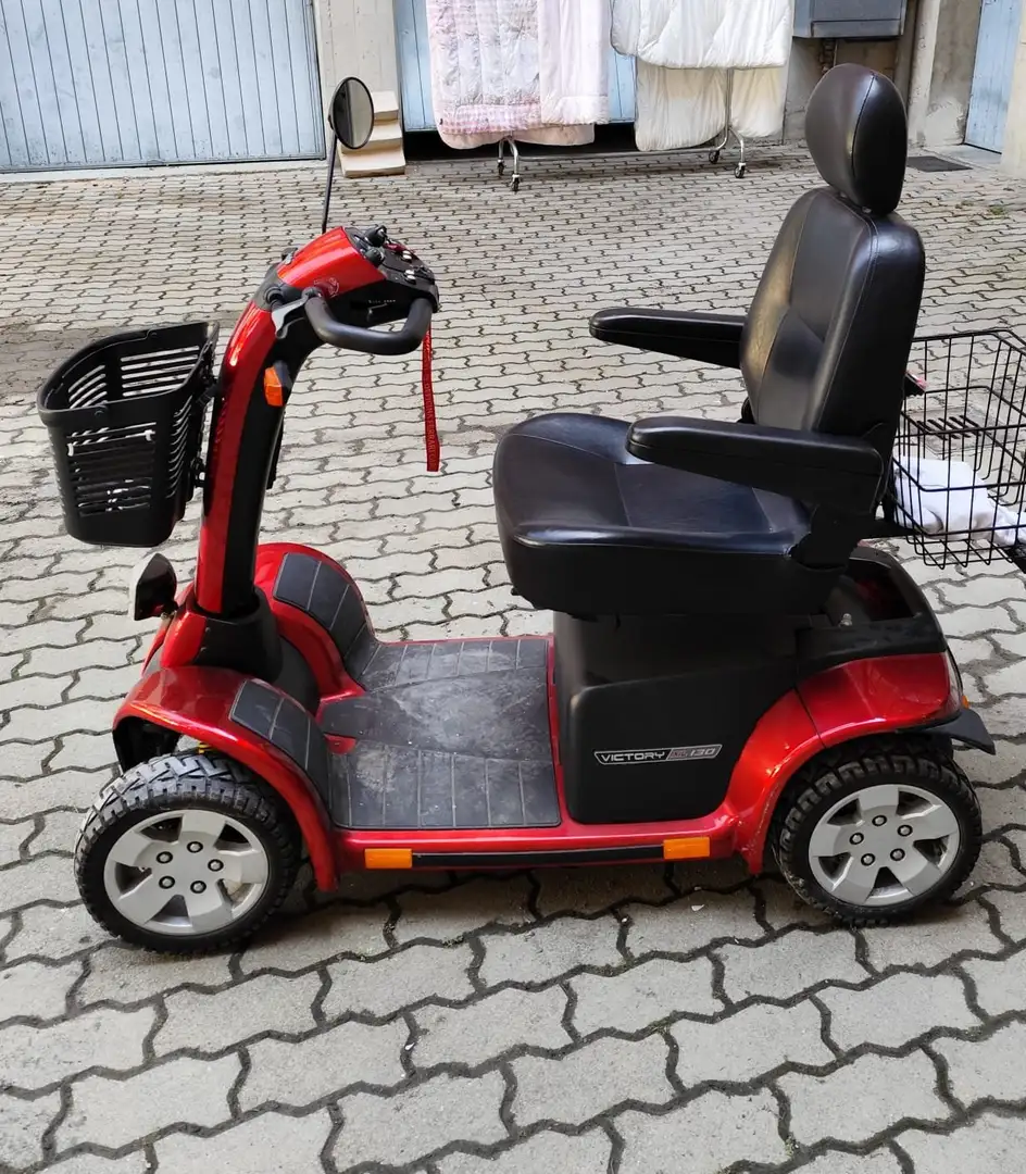 Alții Roşu - 1