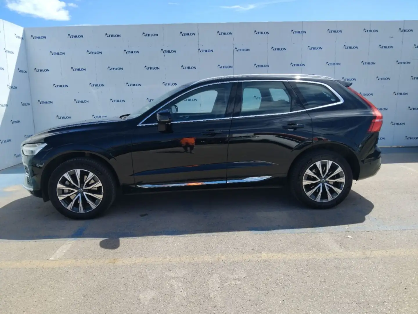 Volvo XC60 T6 Recharge Inscription Negro - 2