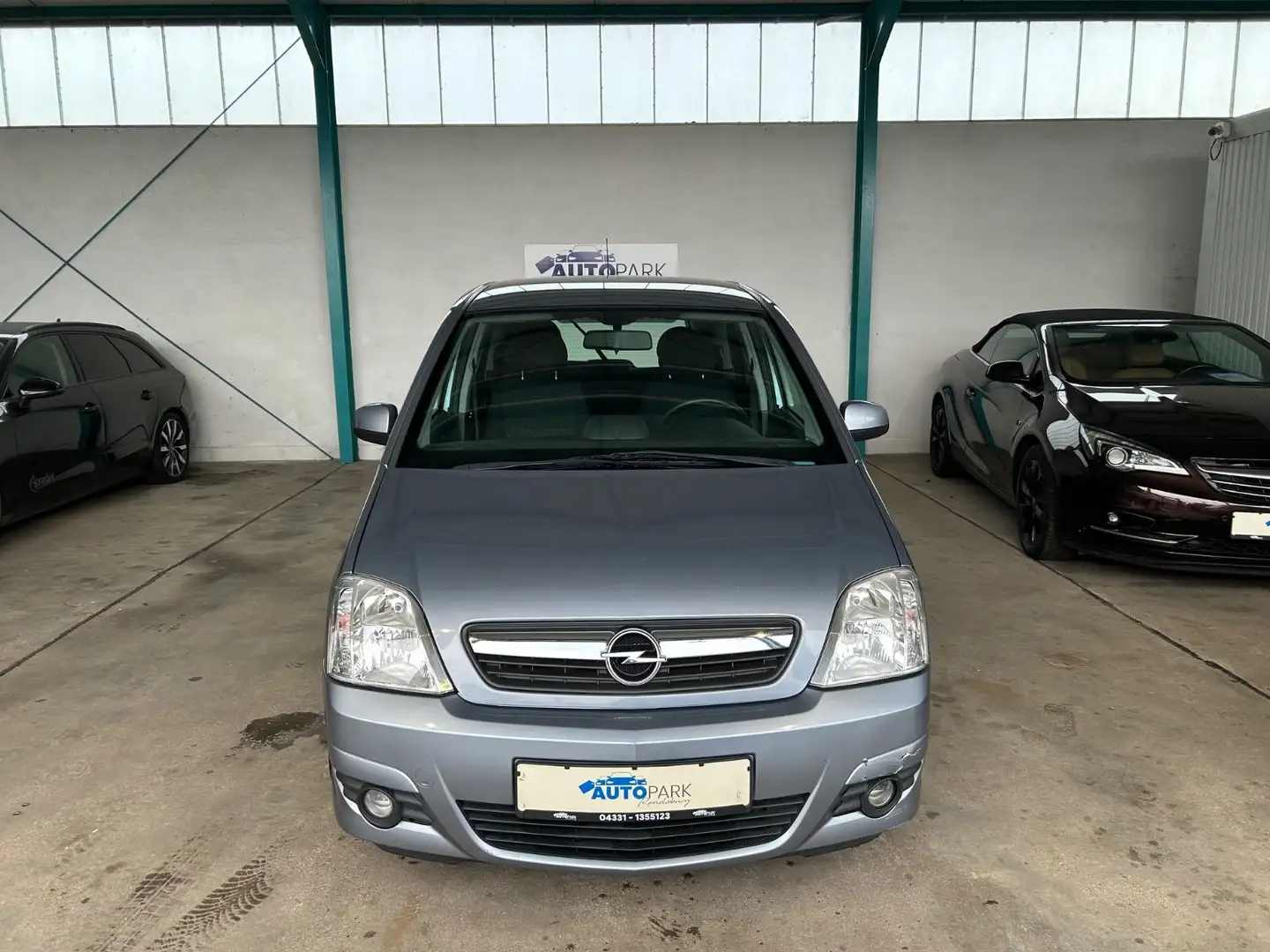 Opel Meriva 1.6 Edition*Allwetter*AHK* Silber - 2