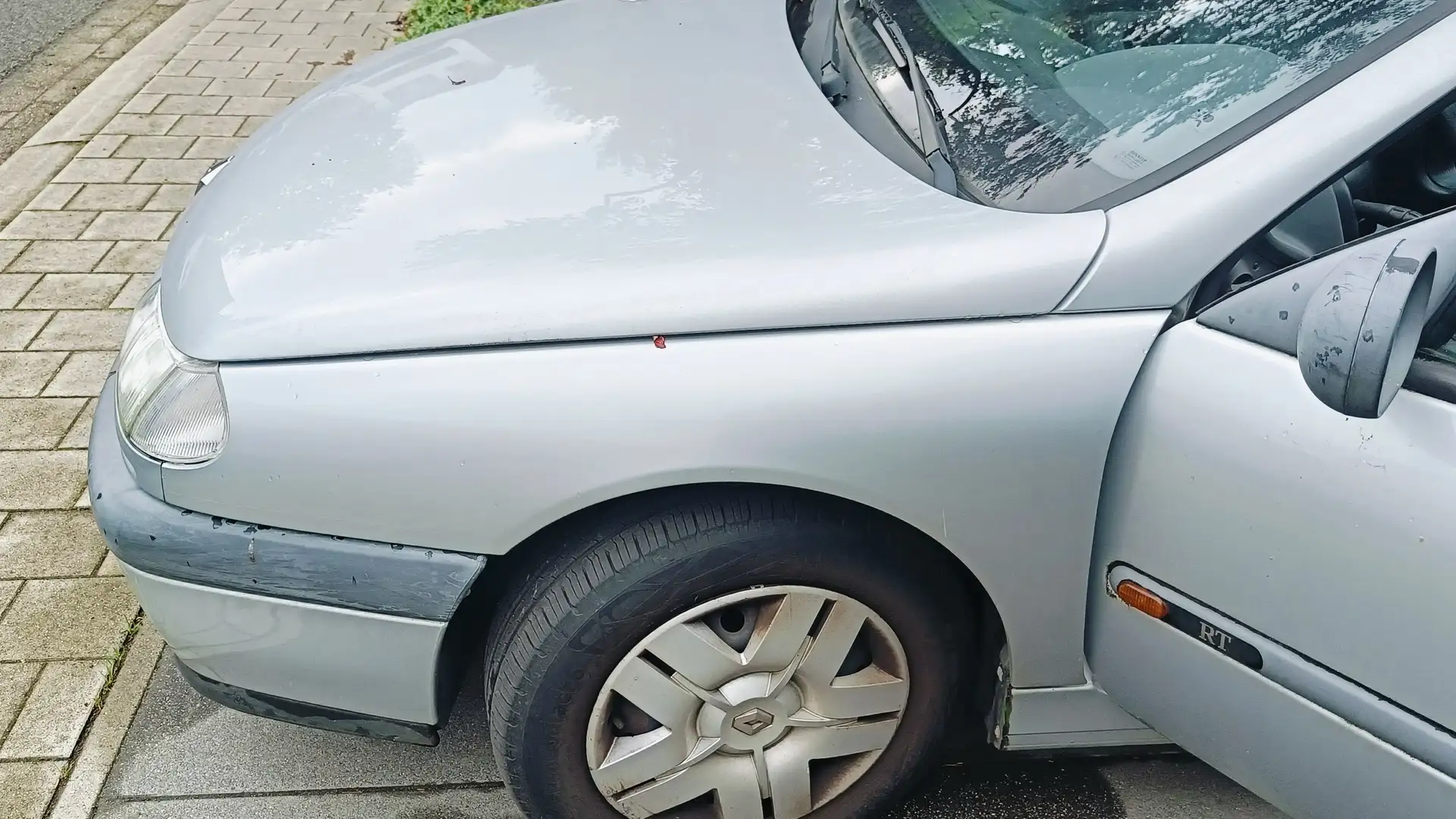 Renault Laguna RT 2.0 Automatic Gris - 1